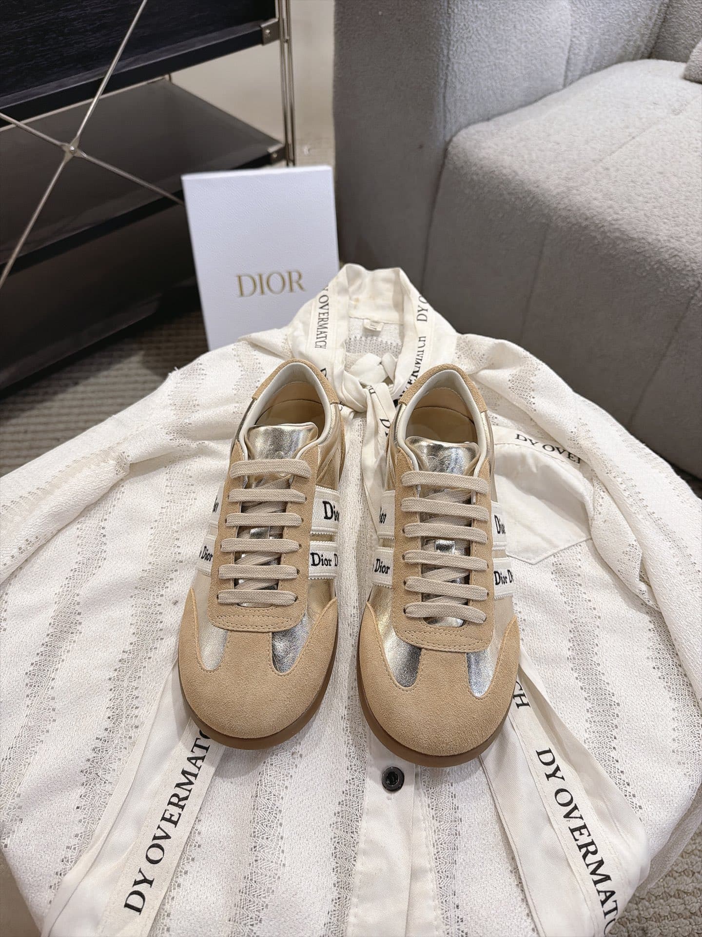 D5869 Vintage/retro Dior Ribbon fabric embroidery sneakers, retro Schuhe — image 1