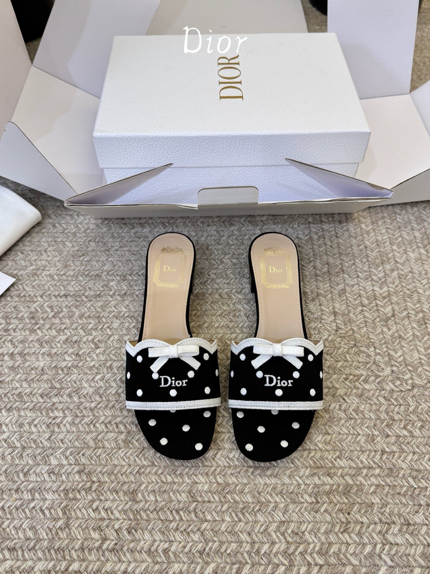 D5873 Top tier — image 1
