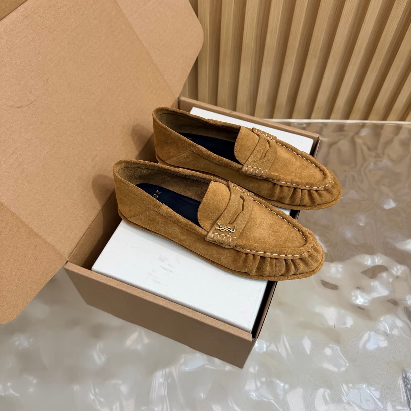 D12146 - Top-quality — image 1