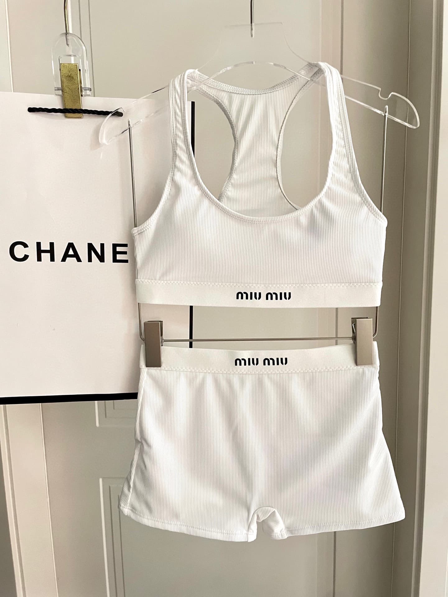 C24964 MiuMiu swimsuit – Miumiu’s new split-type swimsuit. Knitted fabric, fashionable and trendy 😍🥰 Suitable for various swimming scenarios 🏊♀️ At the beach, swimming pools, hot springs, water parks, and kayaking – it works perfectly 😌 It can also be wo — image 1