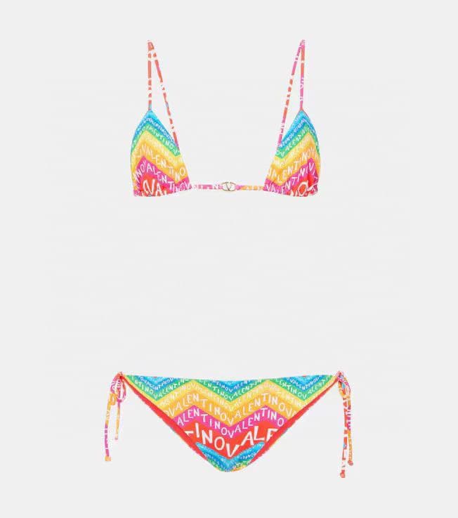 C24893 Valentino swimsuits – Valentino’s new bikini styles 😍🥰 are suitable for various swimming scenarios 🏊♀️. Perfect for beach, swimming pools, hot springs, water parks, and rafting activities 😌. They can also be worn with inner garments. The one-piece — image 1