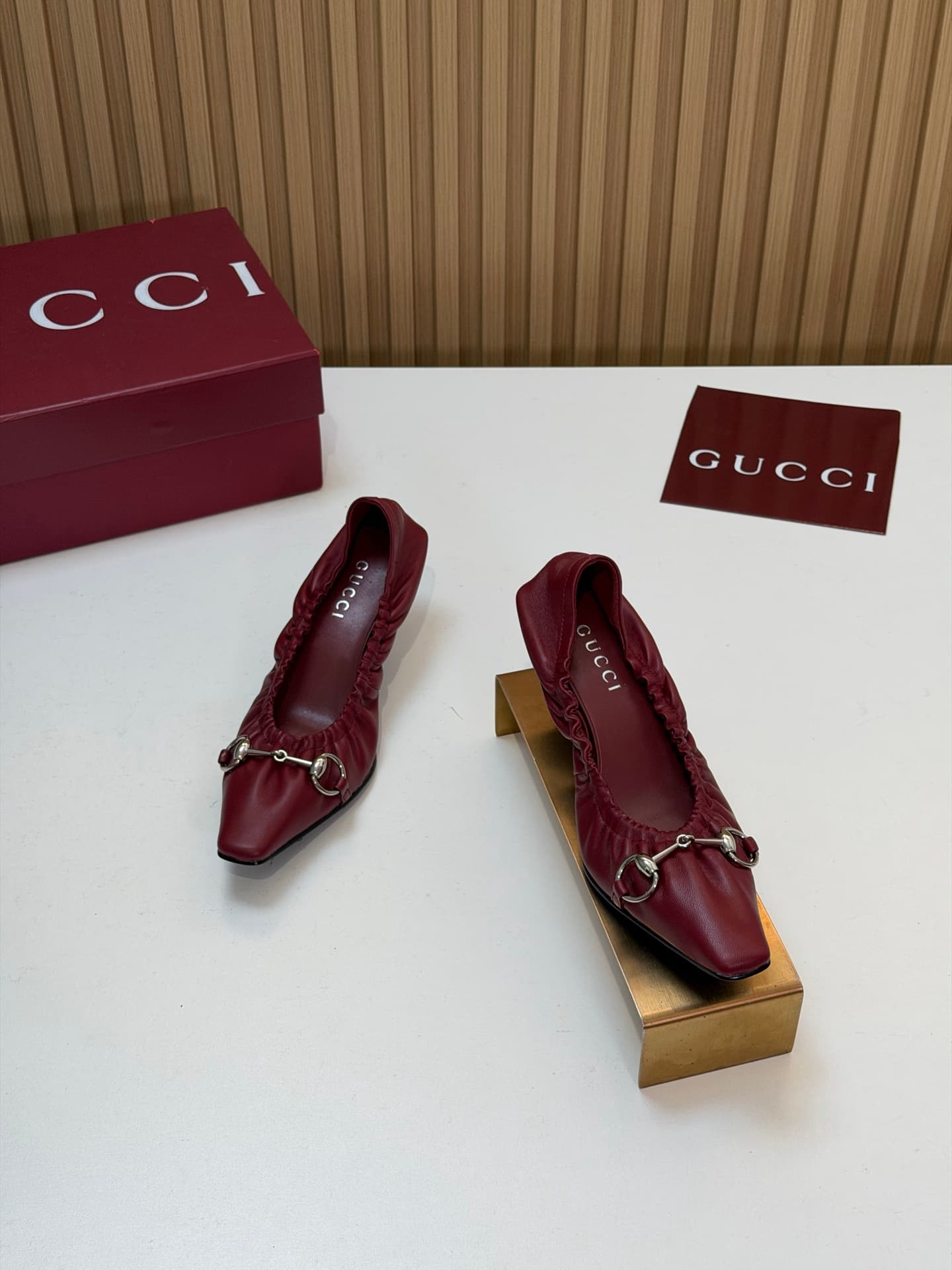 D6872 2026 Early Autumn 🆕 GUCCI High-end Boutique Vittoria series elastic laces, rubber straps, stylish women’s shoes for spring and autumn new arrivals 🆕 Gucci small square-toe series mid-height, light-toe sandals 😍 Horsering back-space heel shoes ‼️ Top — image 1
