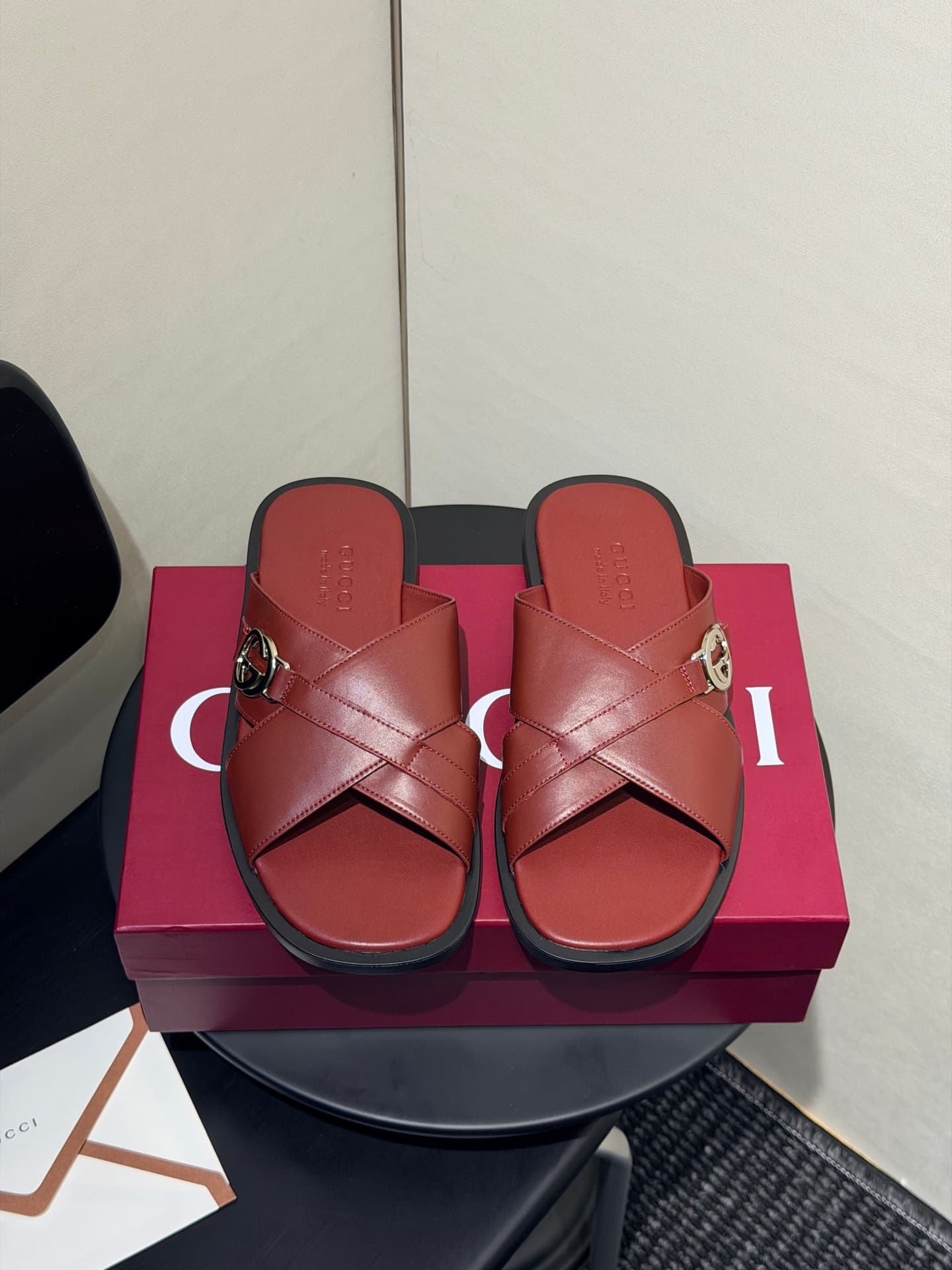D7062 Men’s sandal slippers and cross-style slippers — image 1