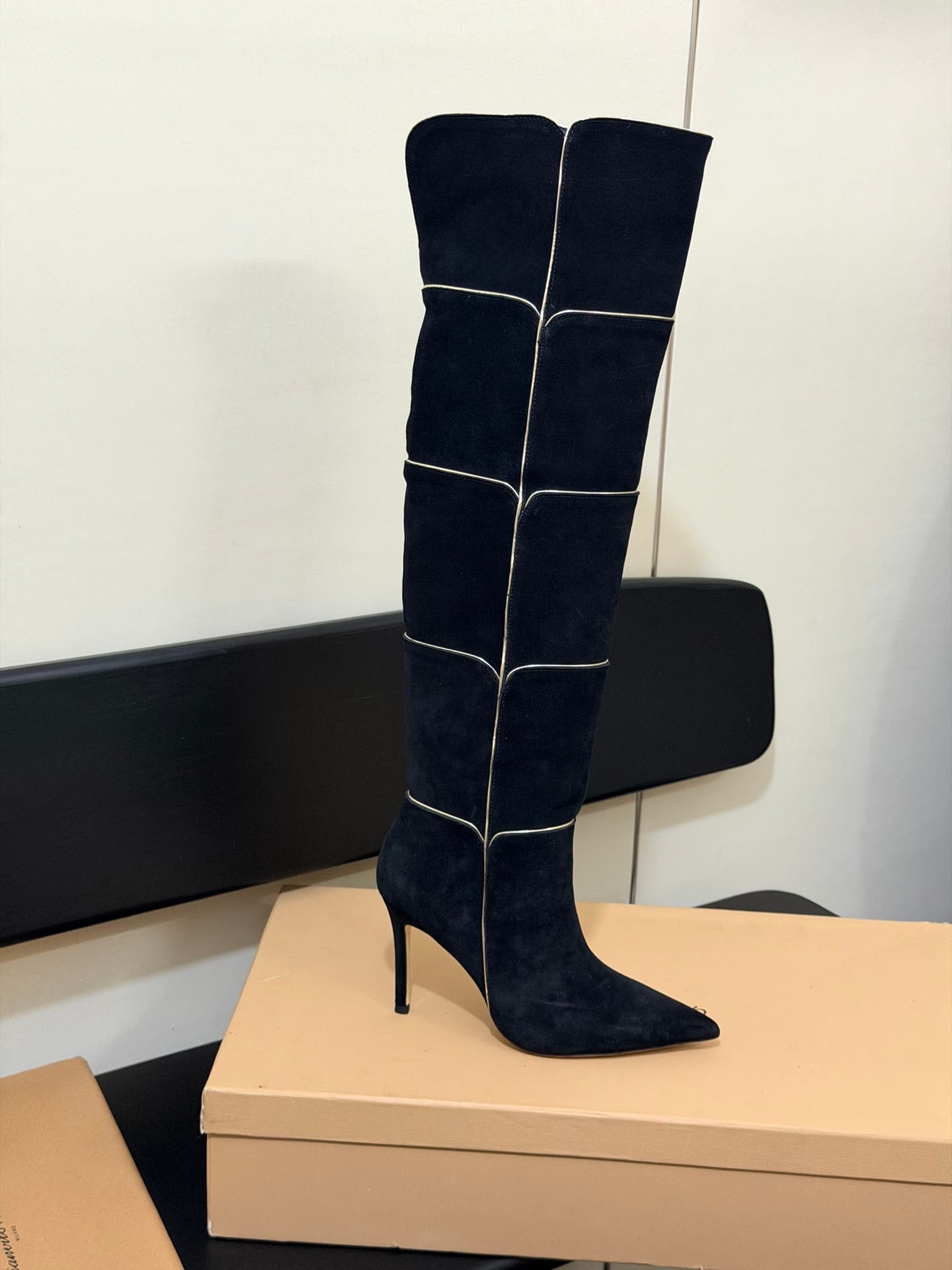 D8801 High-version products are manufactured — image 1