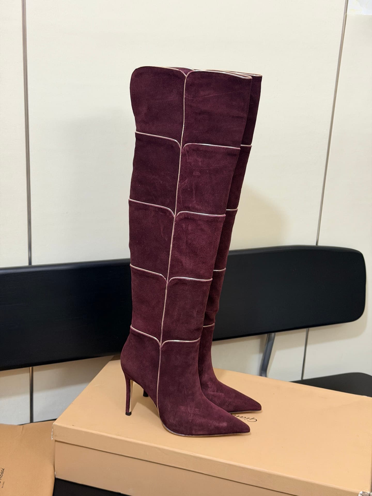 D8798 High-version products are produced in bulk — image 1