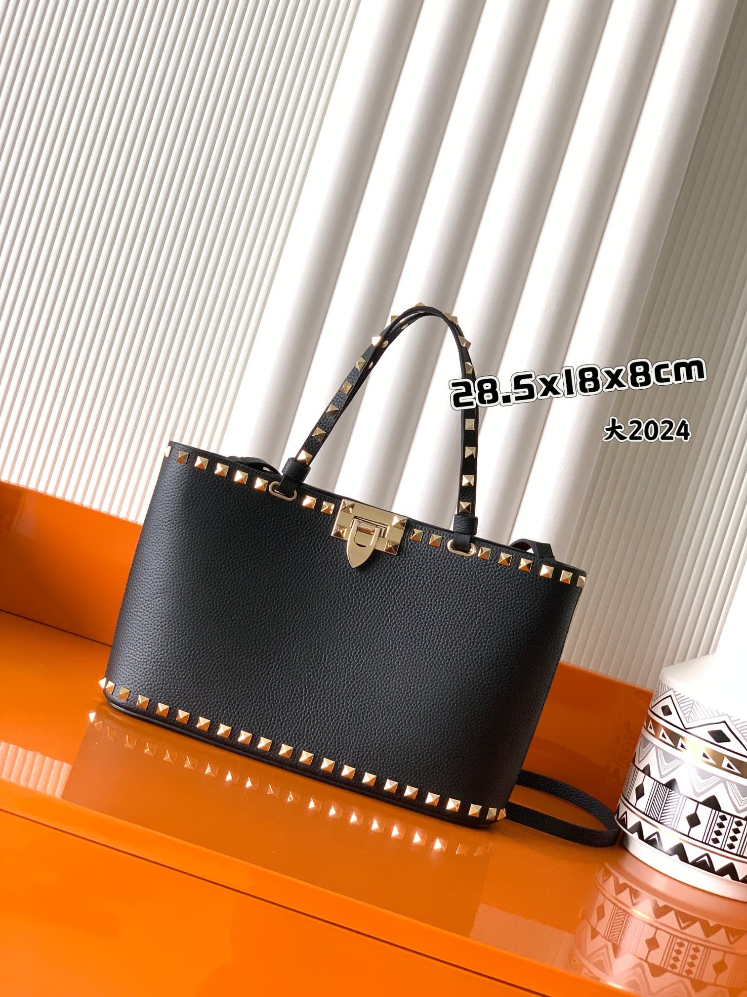 C8229 New products launched (large size) — image 1