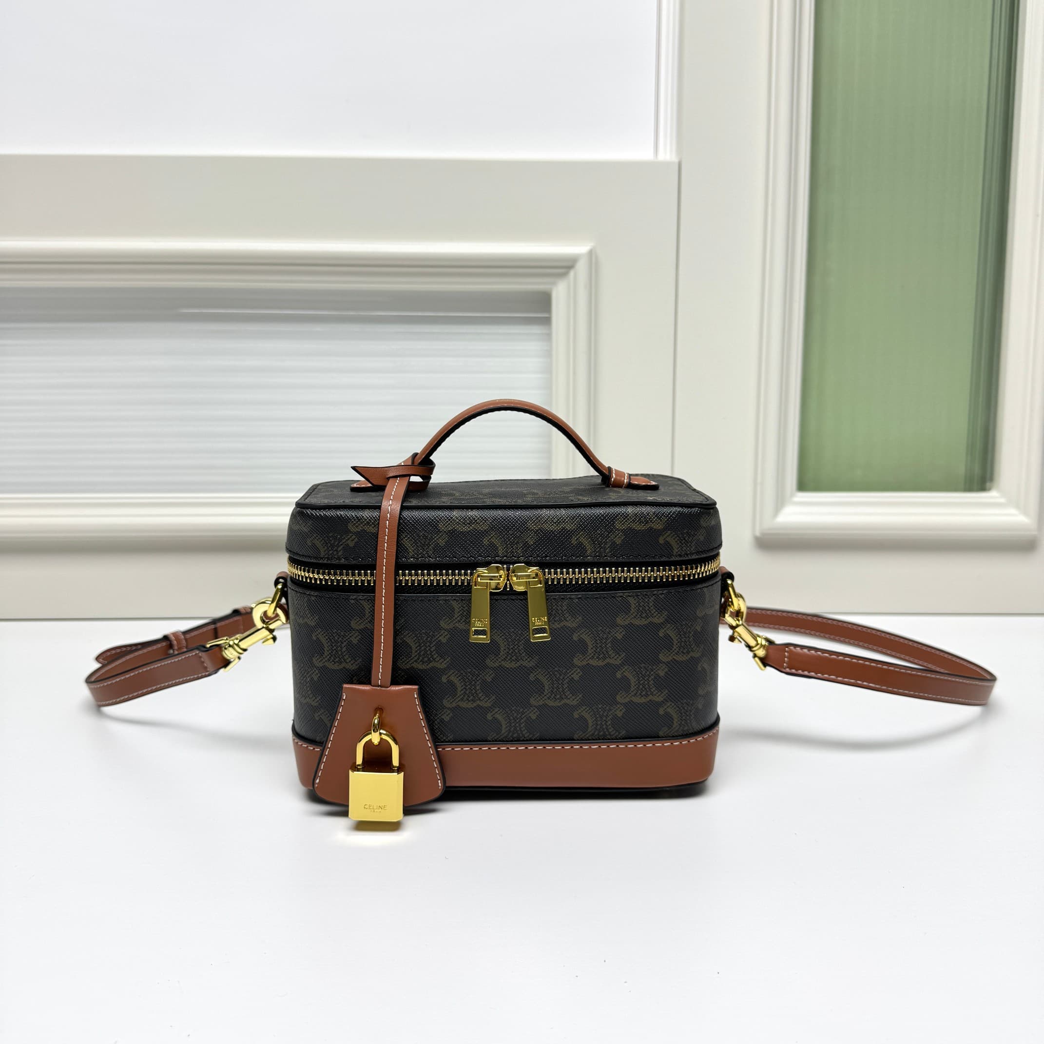 C414 CE VANITY makeup bag 👛 — image 1
