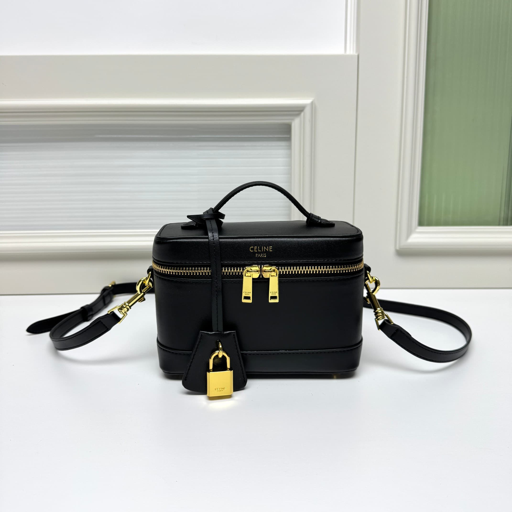 C412 CE VANITY makeup bag 👛 — image 1