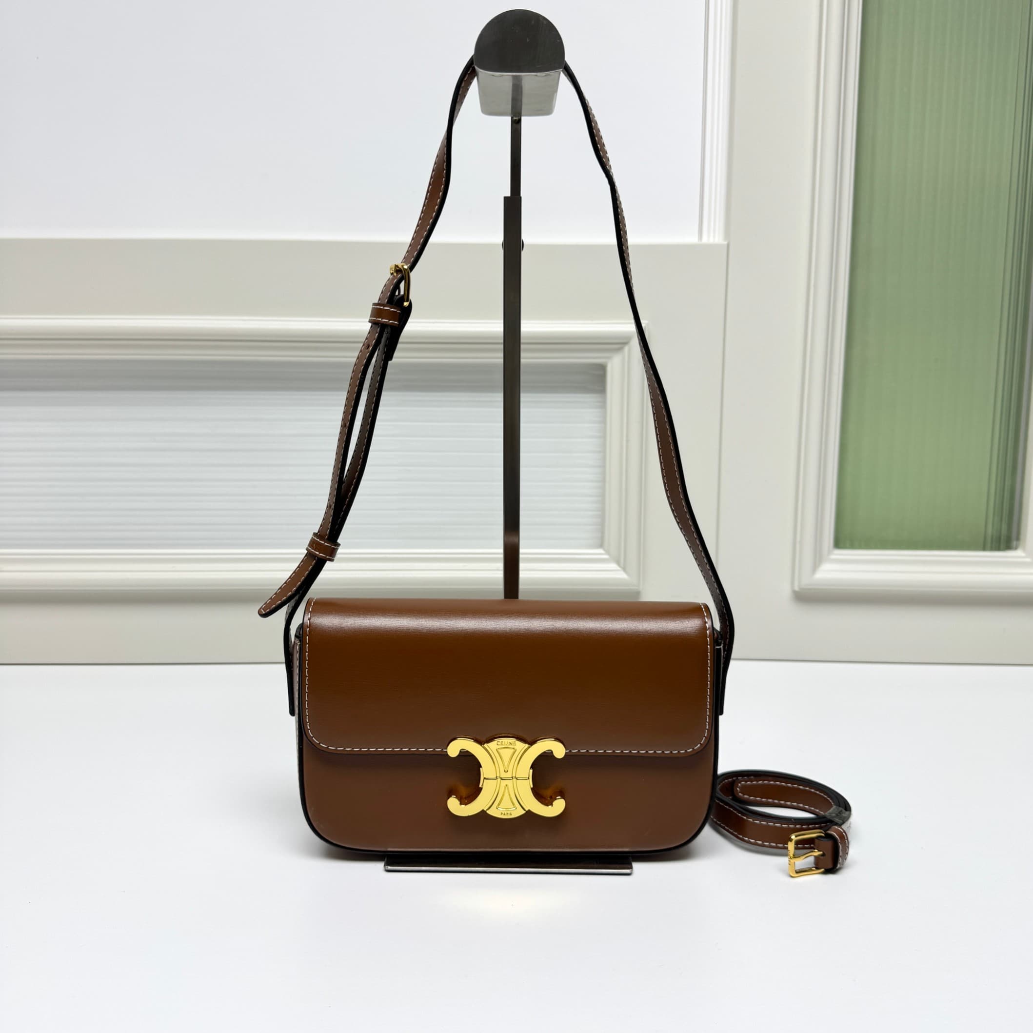 C431 Triomphe Archway underarm bag — image 1