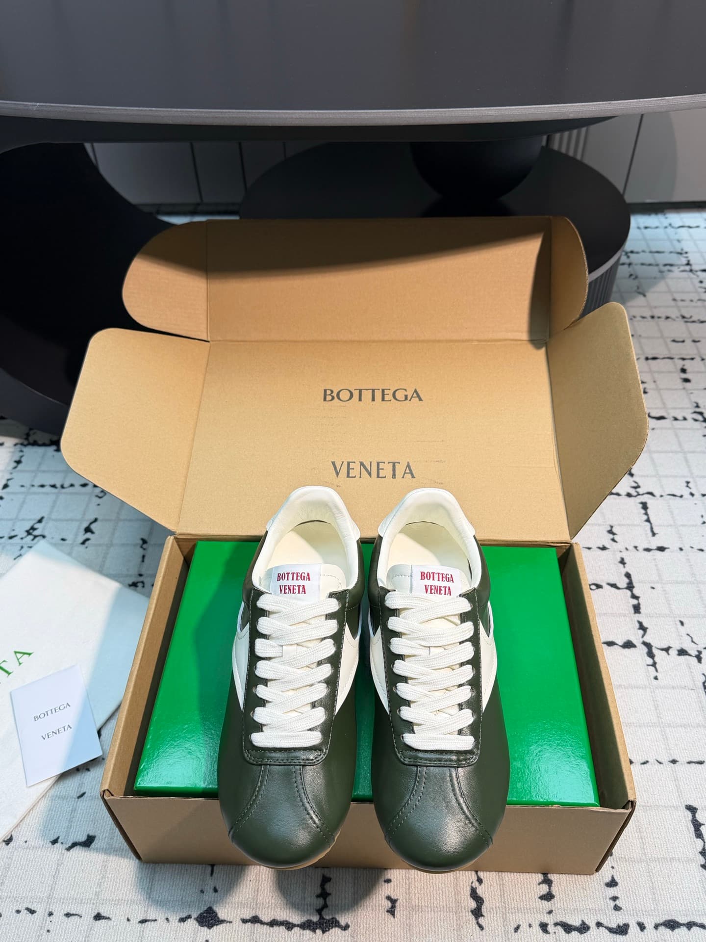 D13740 Bottega Veneta BV葆蝶家 26ss – New spring/summer model, Adan shoes, Teuton sneakers — image 1