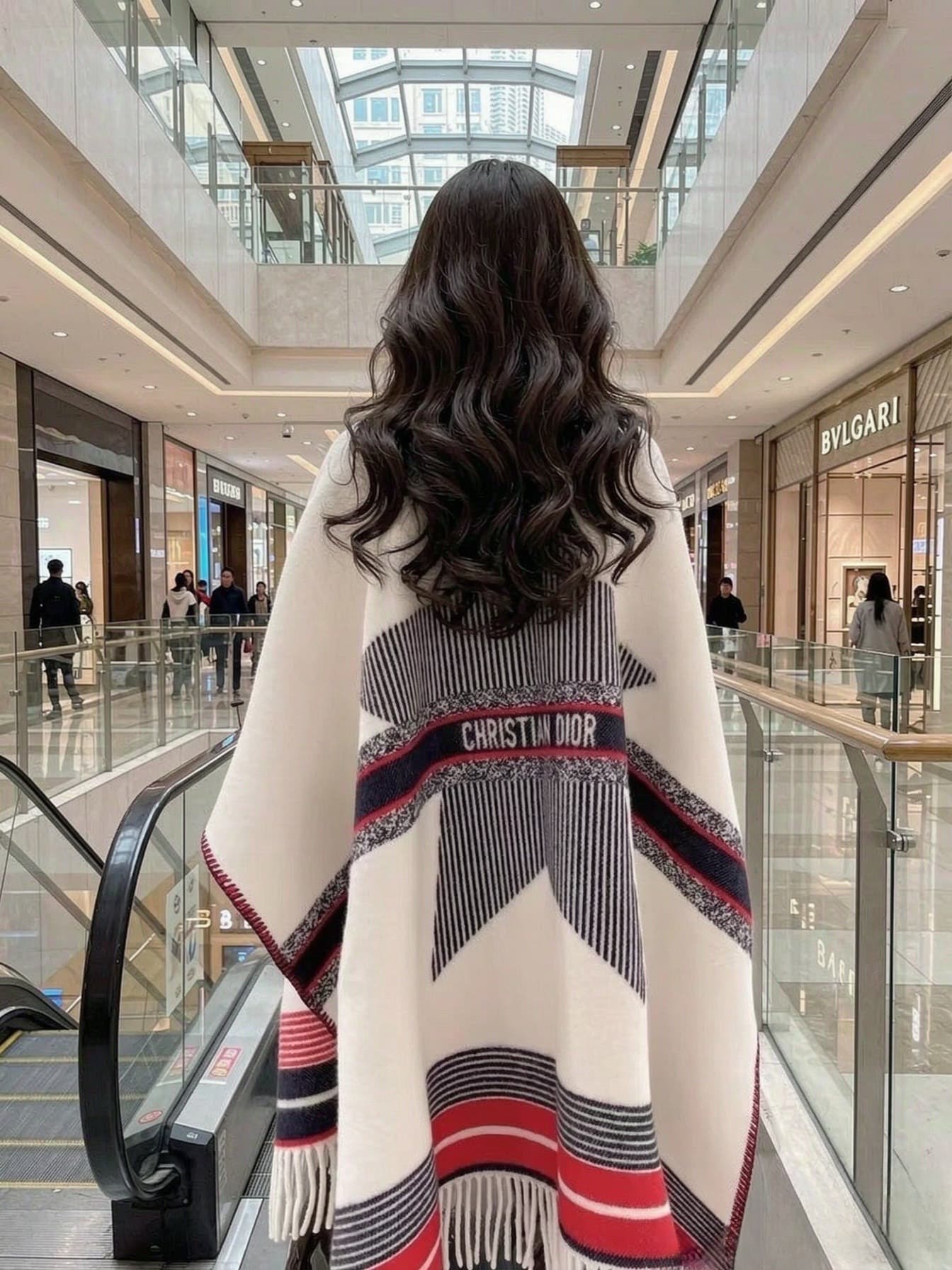 C30711 The best product in the country! NO.1❗️~ It’s going to become very popular in the online shopping community. This large shawl is really popular this year🔥 Because the actual product is truly amazing – it’s definitely a great item 👍❗️It’s a Dior sha — image 1