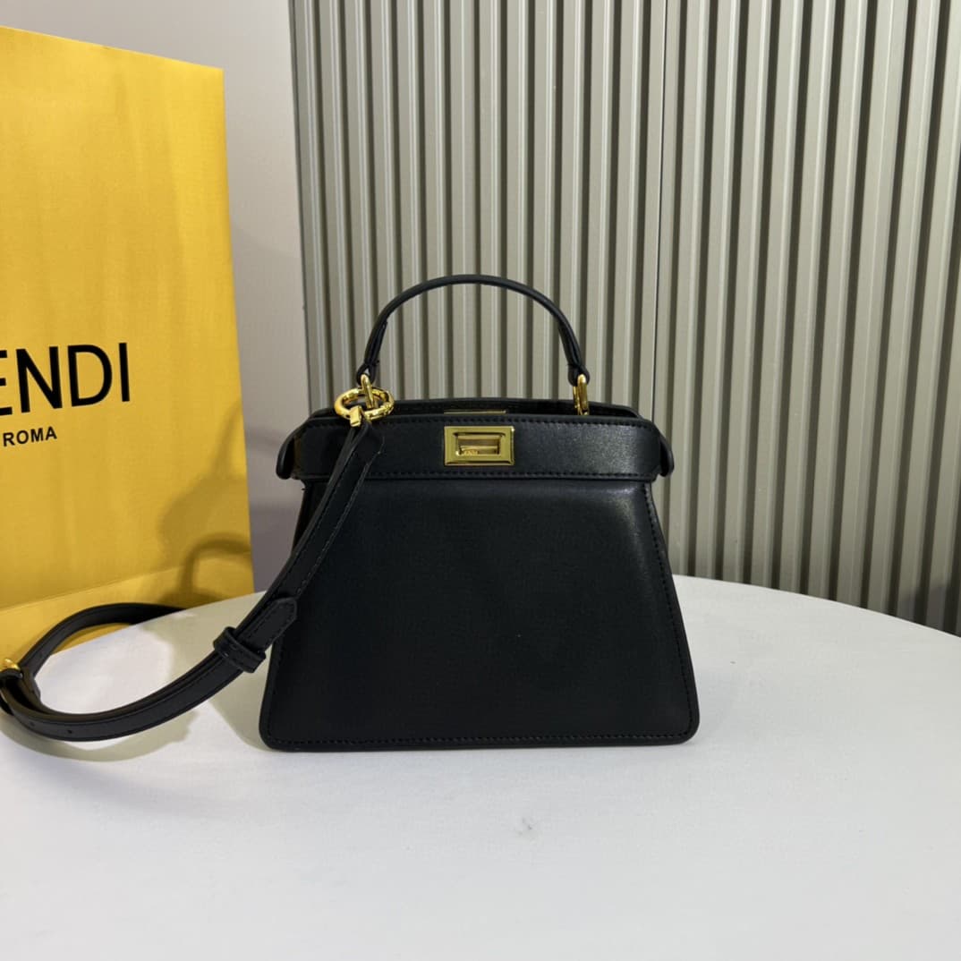 C2986 Fendi’s latest 🐱 little bag PeekaboolseeuPetite✔️ — image 1