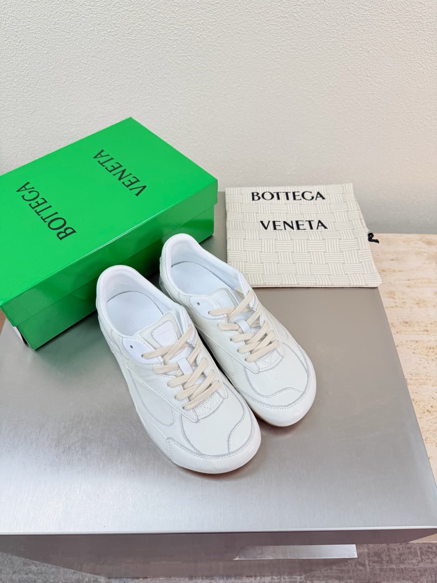 C227 Full cowhide BV Orbit Flash sneakers — image 1
