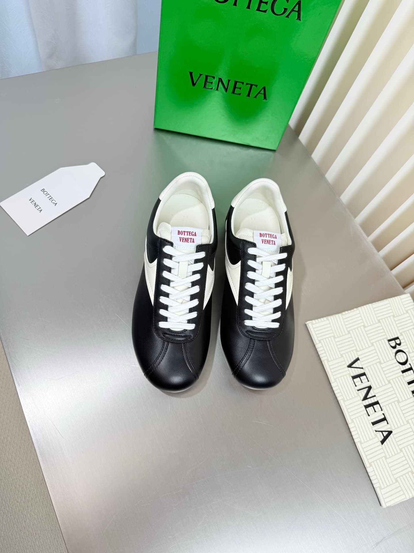 D13730 BV men’s and women’s shot sneakers — image 1