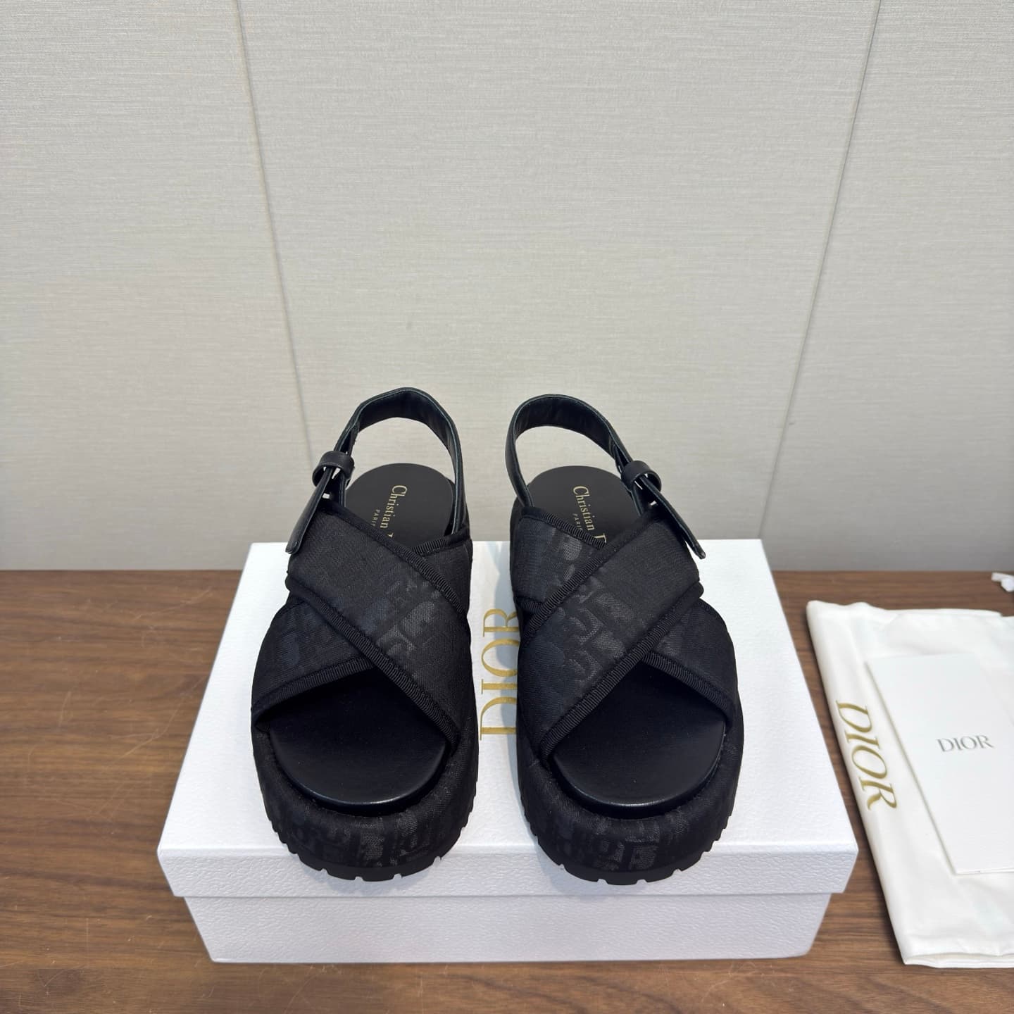 D5765 Dior 26ss – New spring/summer sandals with thick soles — image 1