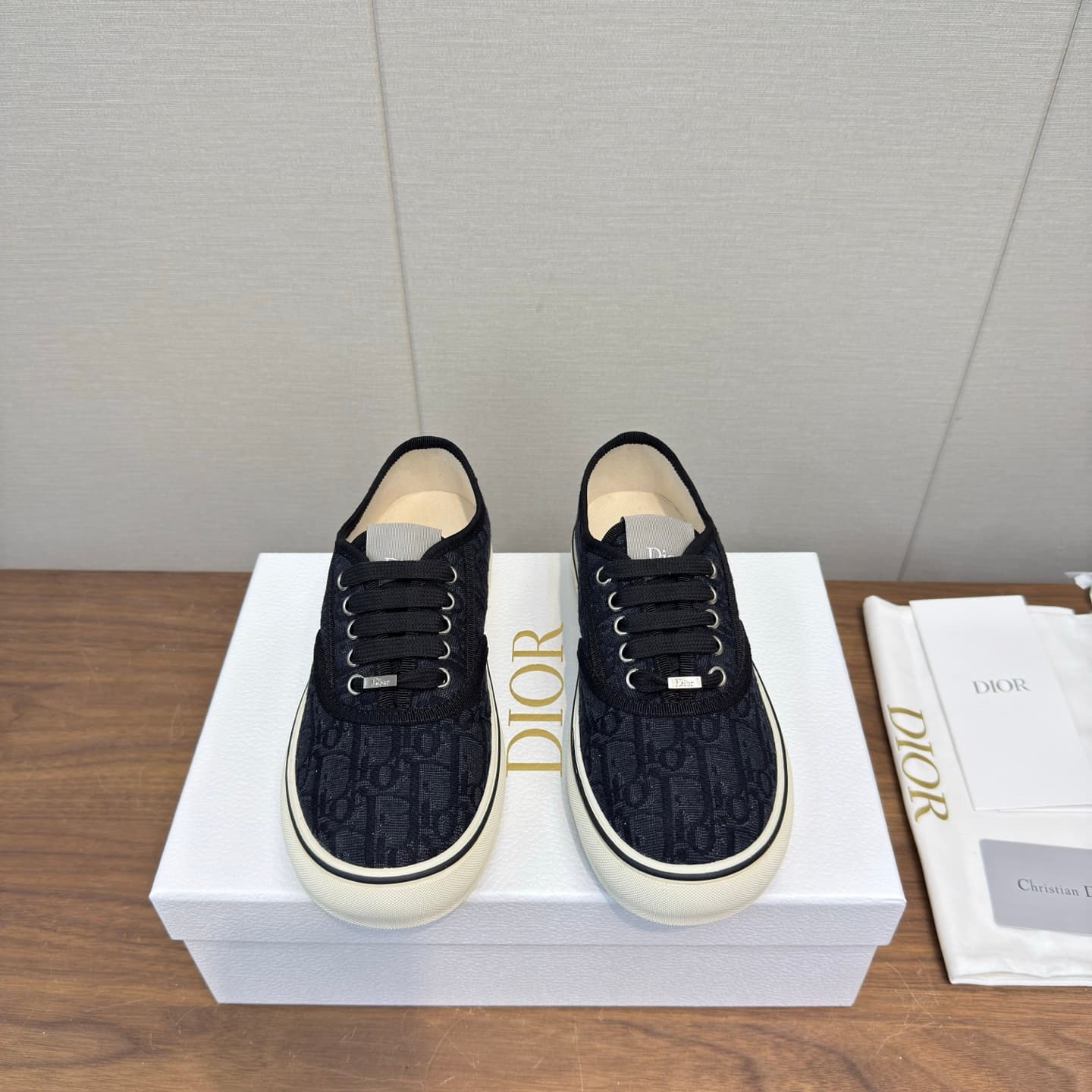 D5780 Dior 26ss Spring Collection – Casual Sports Shoes, Board Shoes — image 1