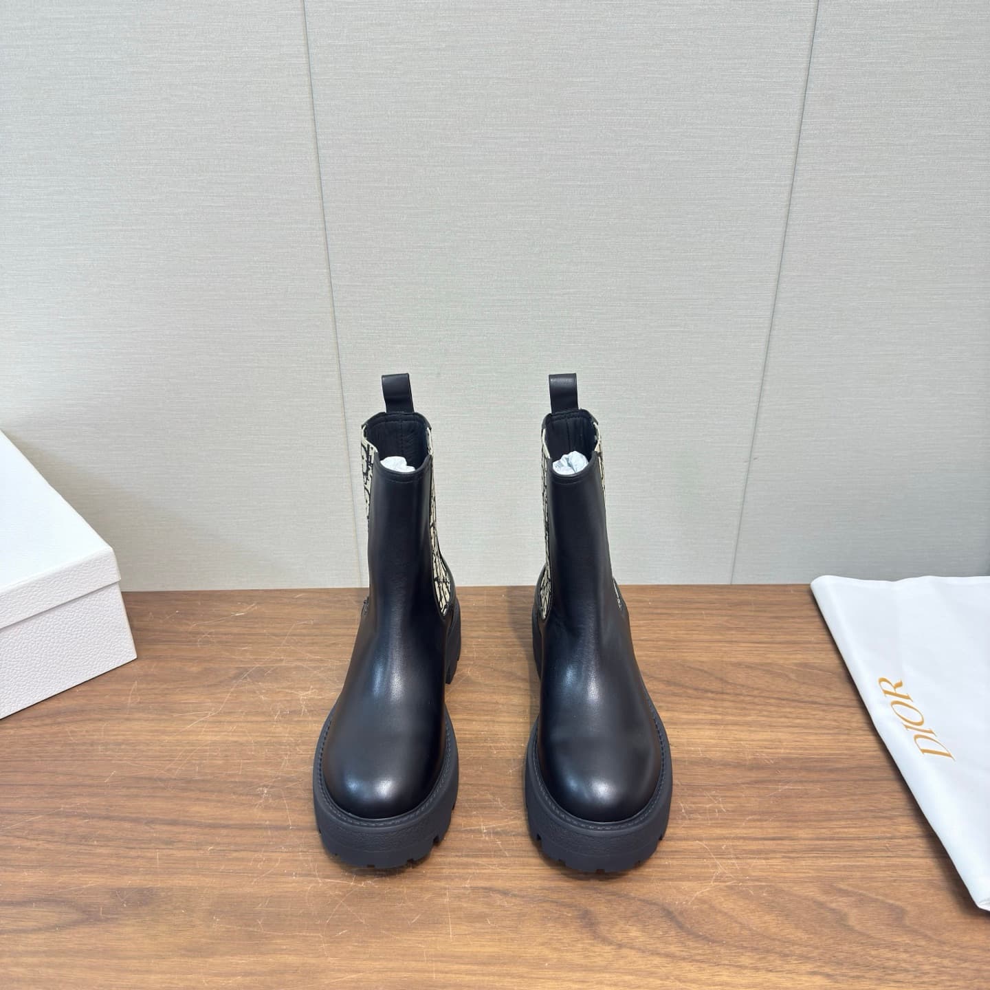 D5794 Top-tier Dior 26, new model Chelsea boots for spring, autumn, and winter — image 1