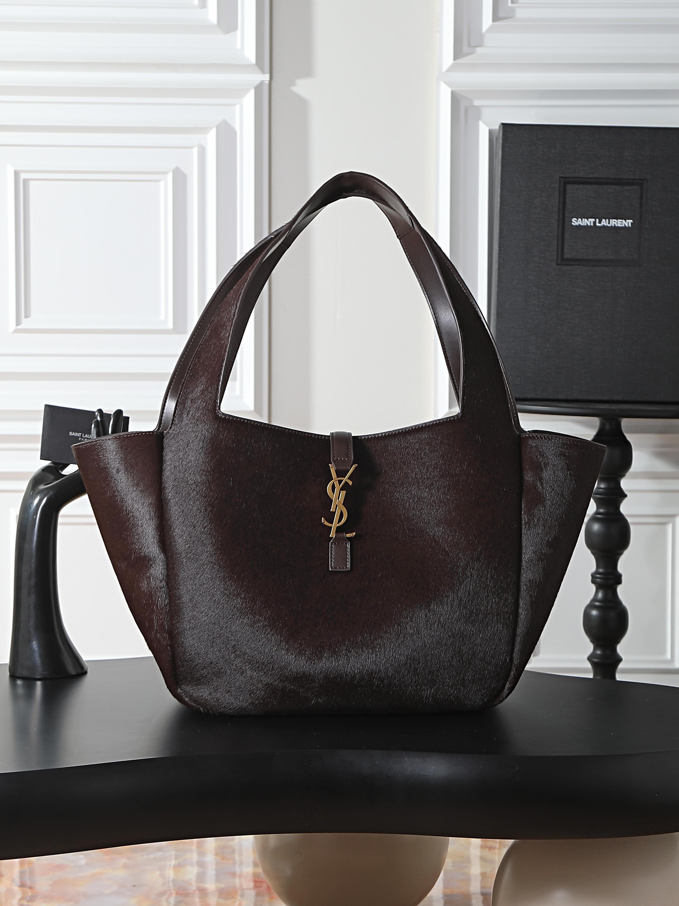 C8510 Coffee with fur gold buttons· — image 1