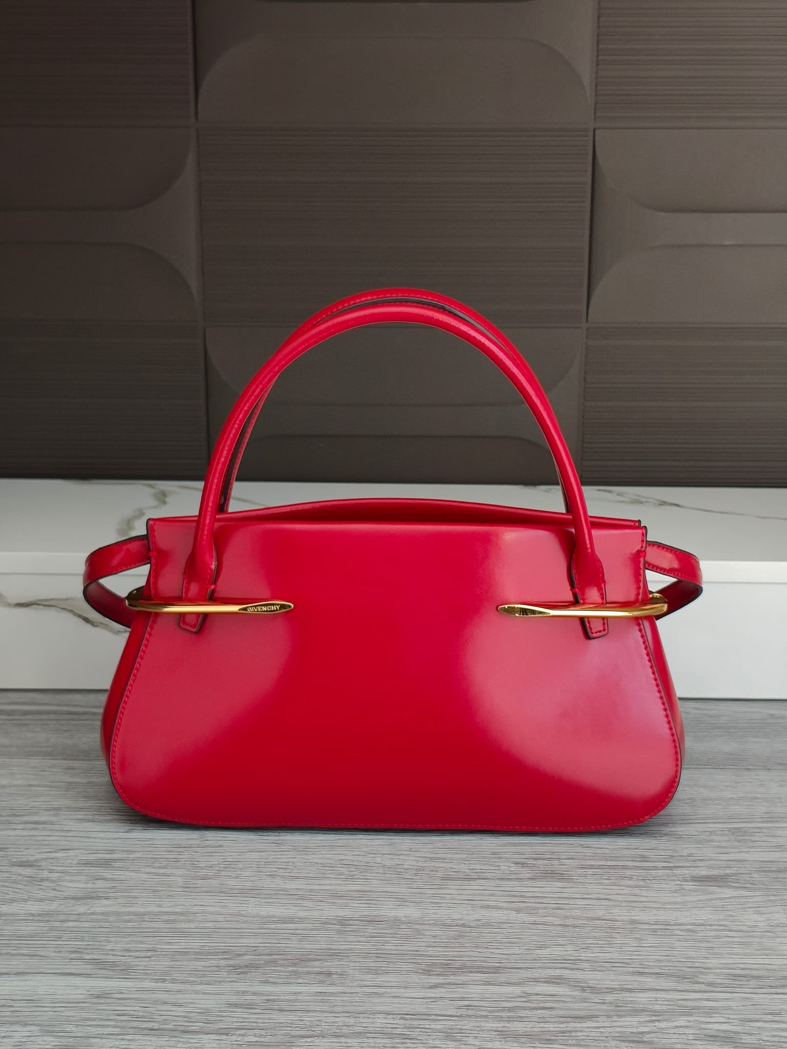 C3157 New GIVENCHY|Jessica Zheng Xiuyan’s Pinch Bag
