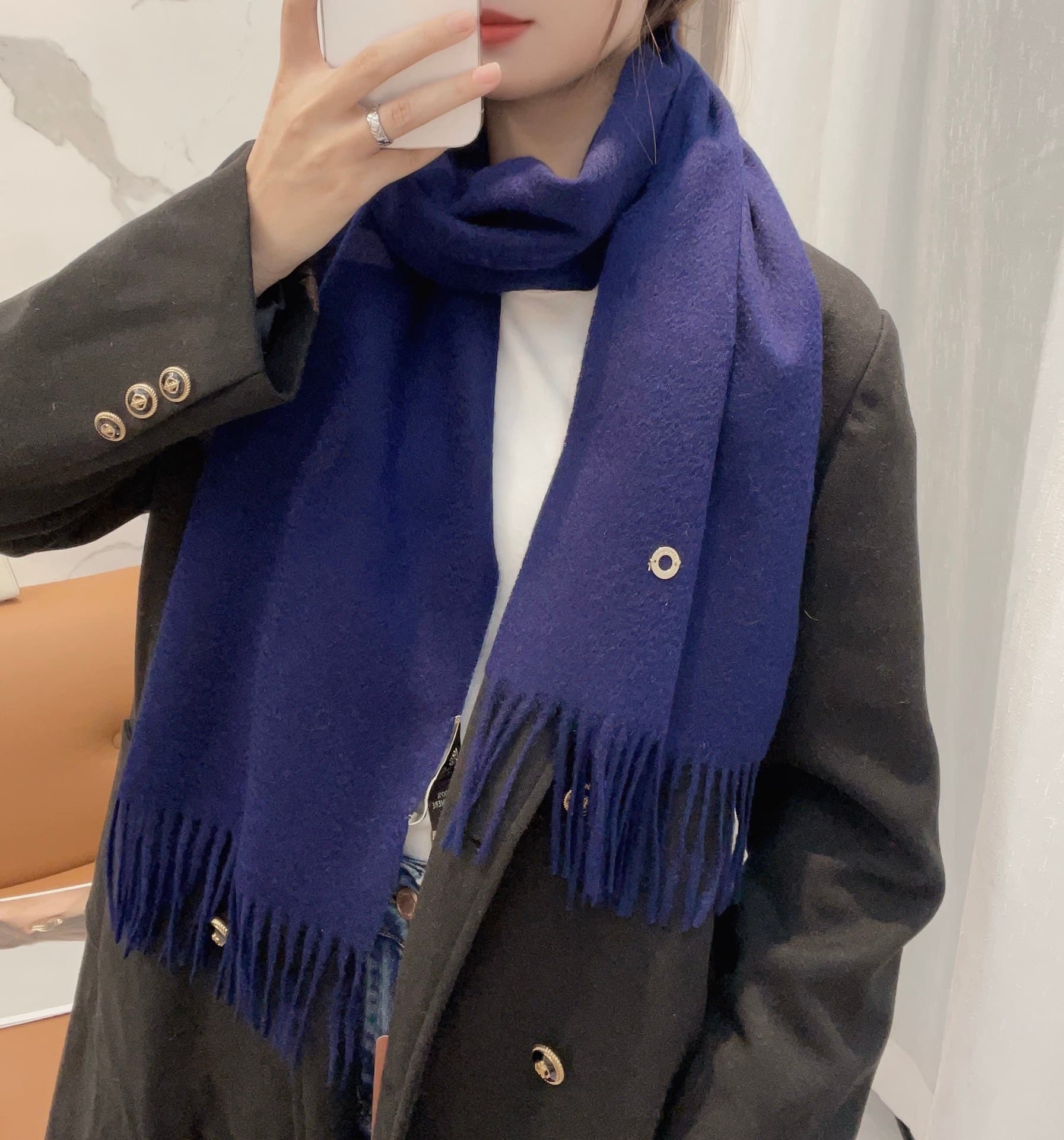 C30669 Loro Piana’s classic “wave pattern” neutral cashmere scarf❗ — image 1
