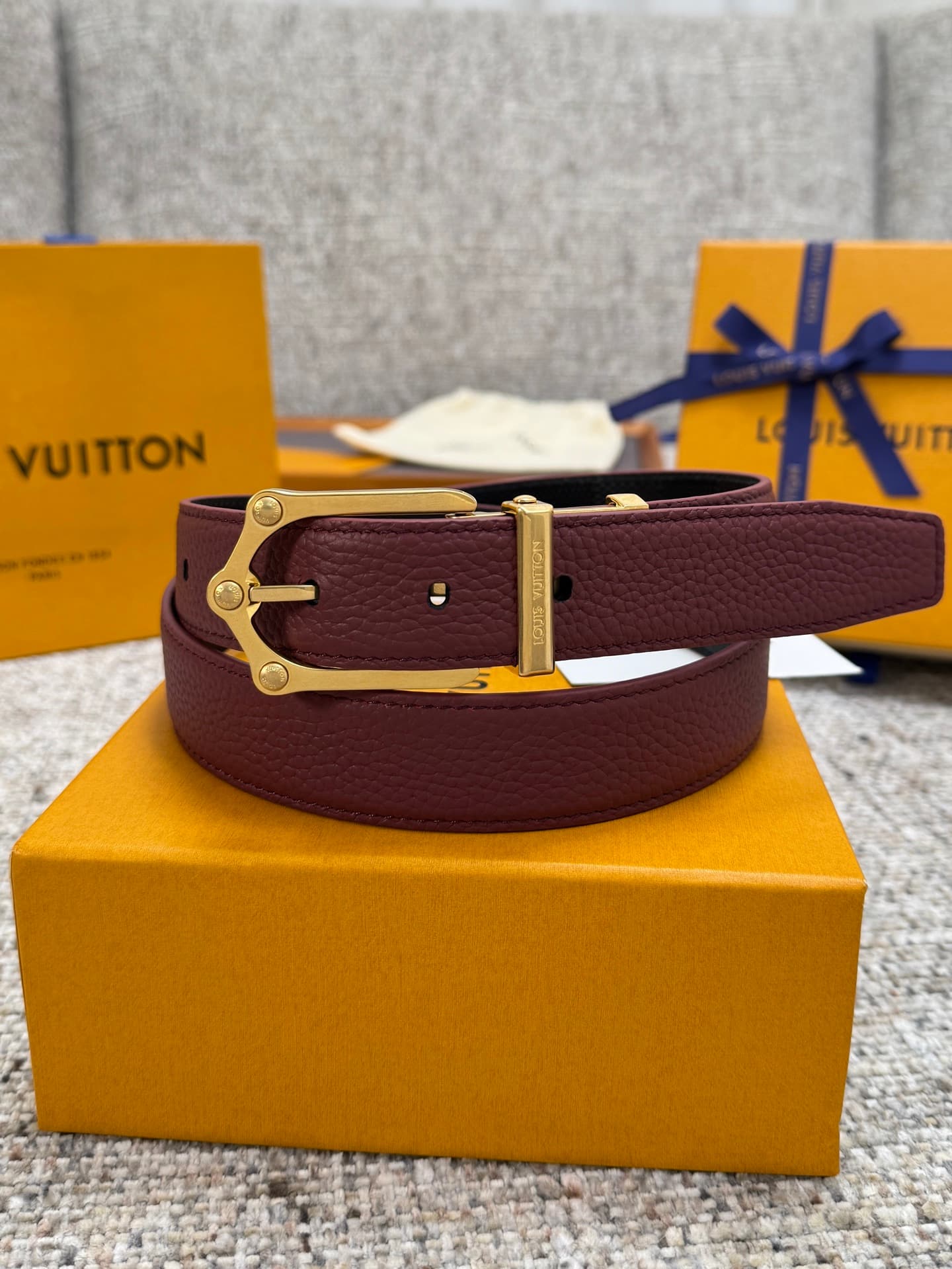 C32880 Louis Vuitton LV Belt FROG Double-Sided Belt Collection. Original hardware. Delicate hand-painted edges. Soft and comfortable. Wide 3.0 — image 1