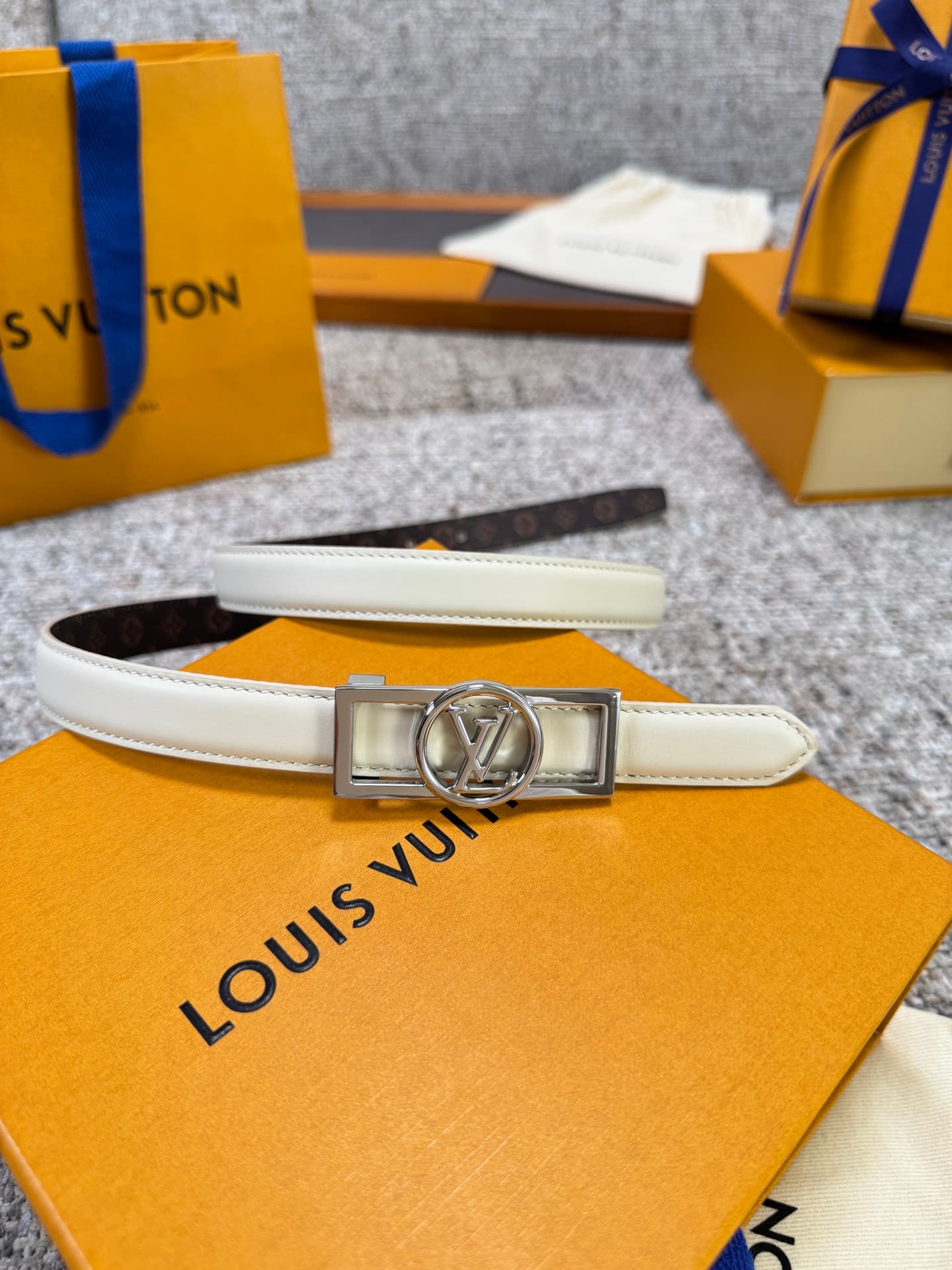 C32983 Louis Vuitton LV Belt BLOOM Series – Original hardware, delicate hand-painted edges, soft and comfortable, wide 2.0 — image 1