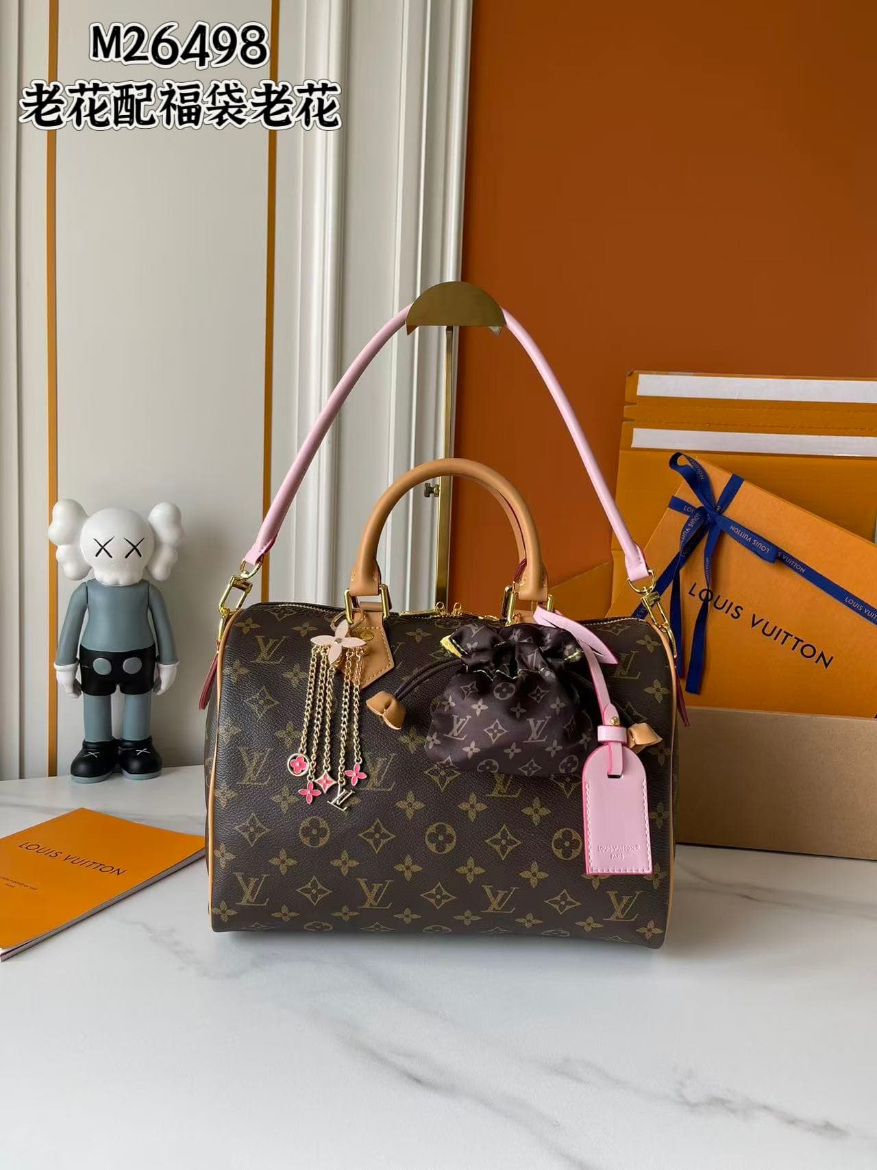 C5239 Upgraded version LV pillow bag, antique pattern, lucky bag. M26498, M27216, M27014, 28379, 2866214589, M89091M17281, 17282, M26305, M15279, M16332, M16333, M17222, M15278, M24441, M24424, M40390, M40391. This Speedy Bandoulière bag features 30 Monog — image 1