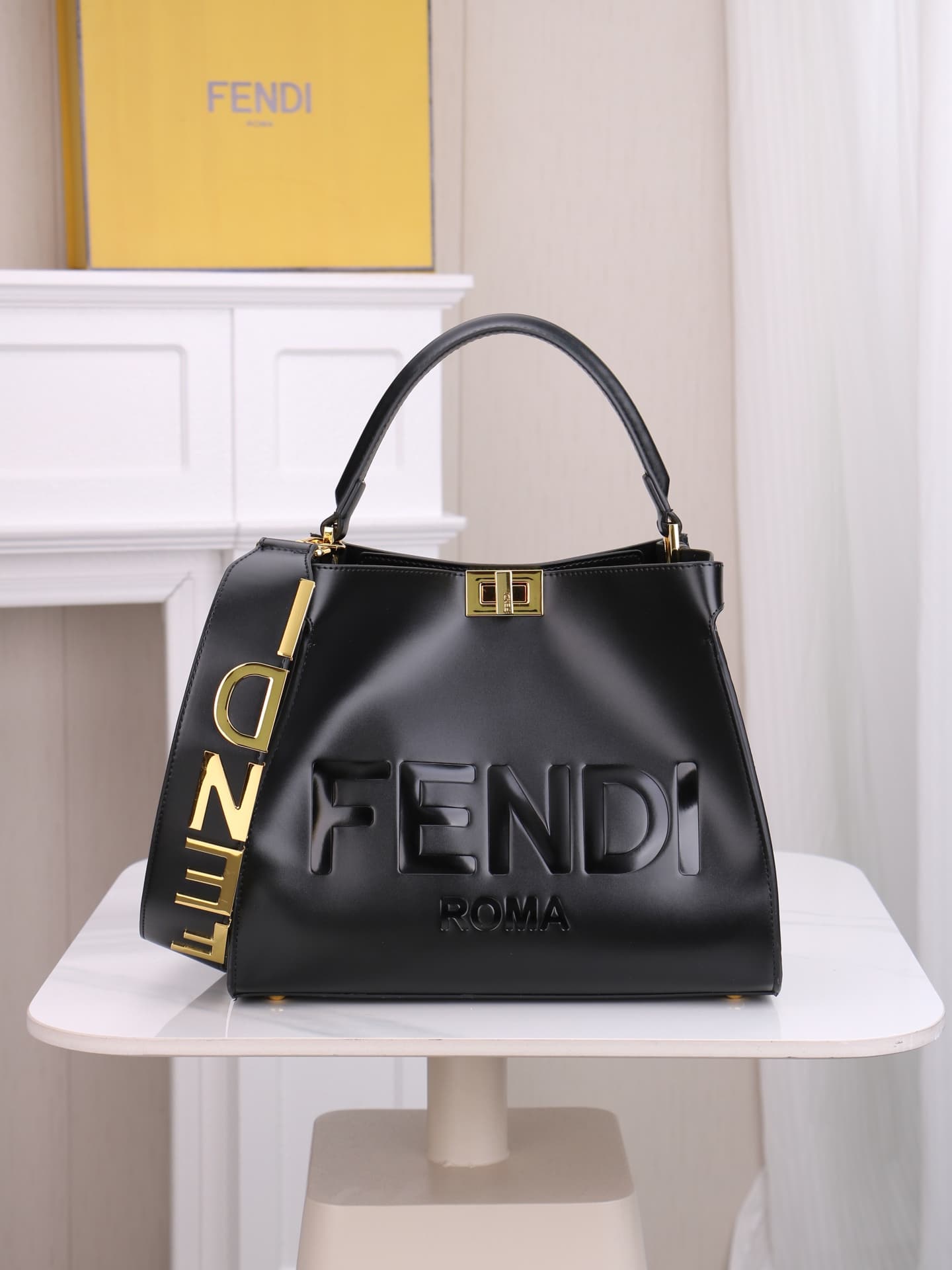 C2844 Return item 【FENDI x-lite】 — image 1