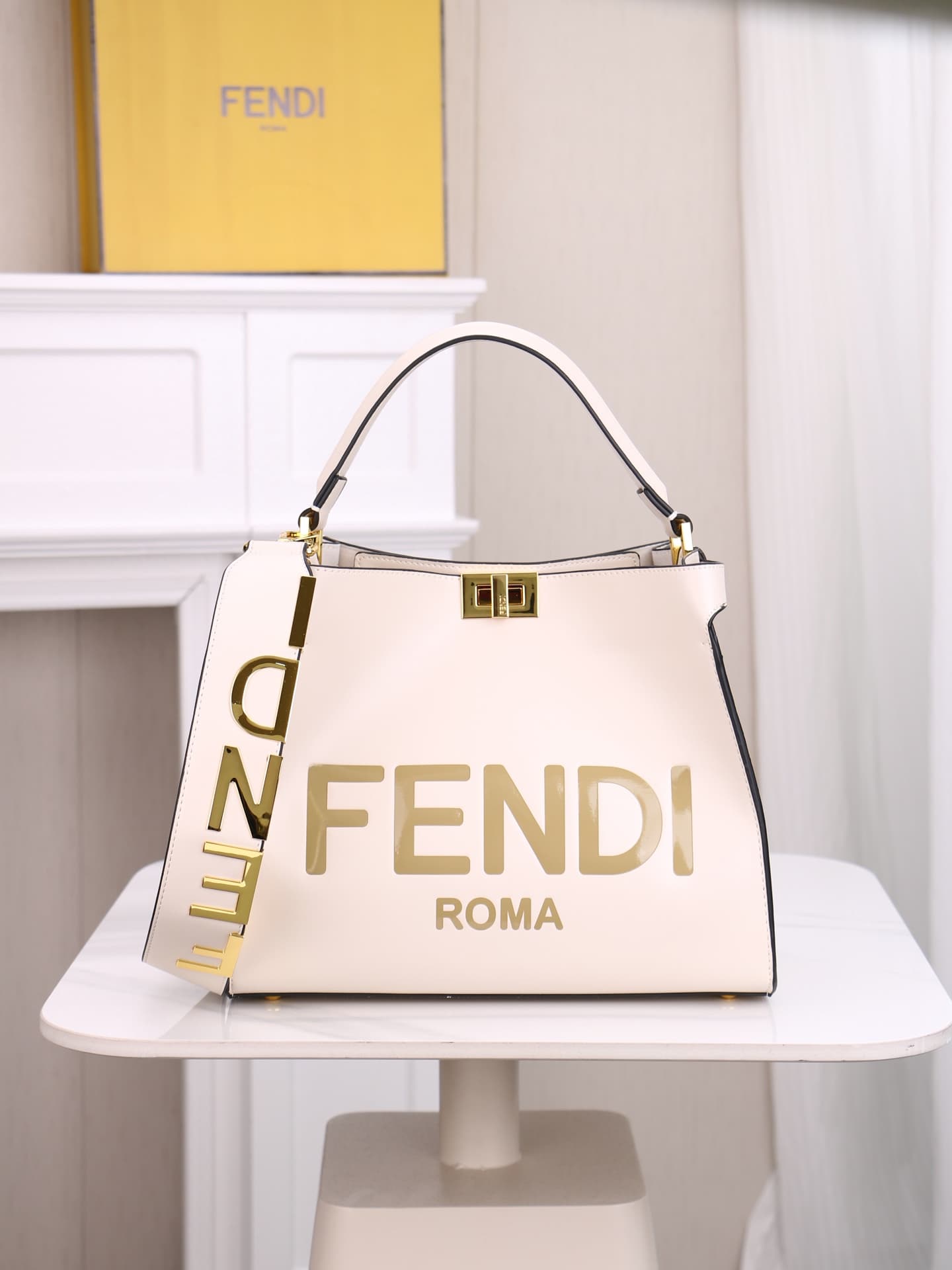 C2846 Return item 【FENDI x-lite】 — image 1