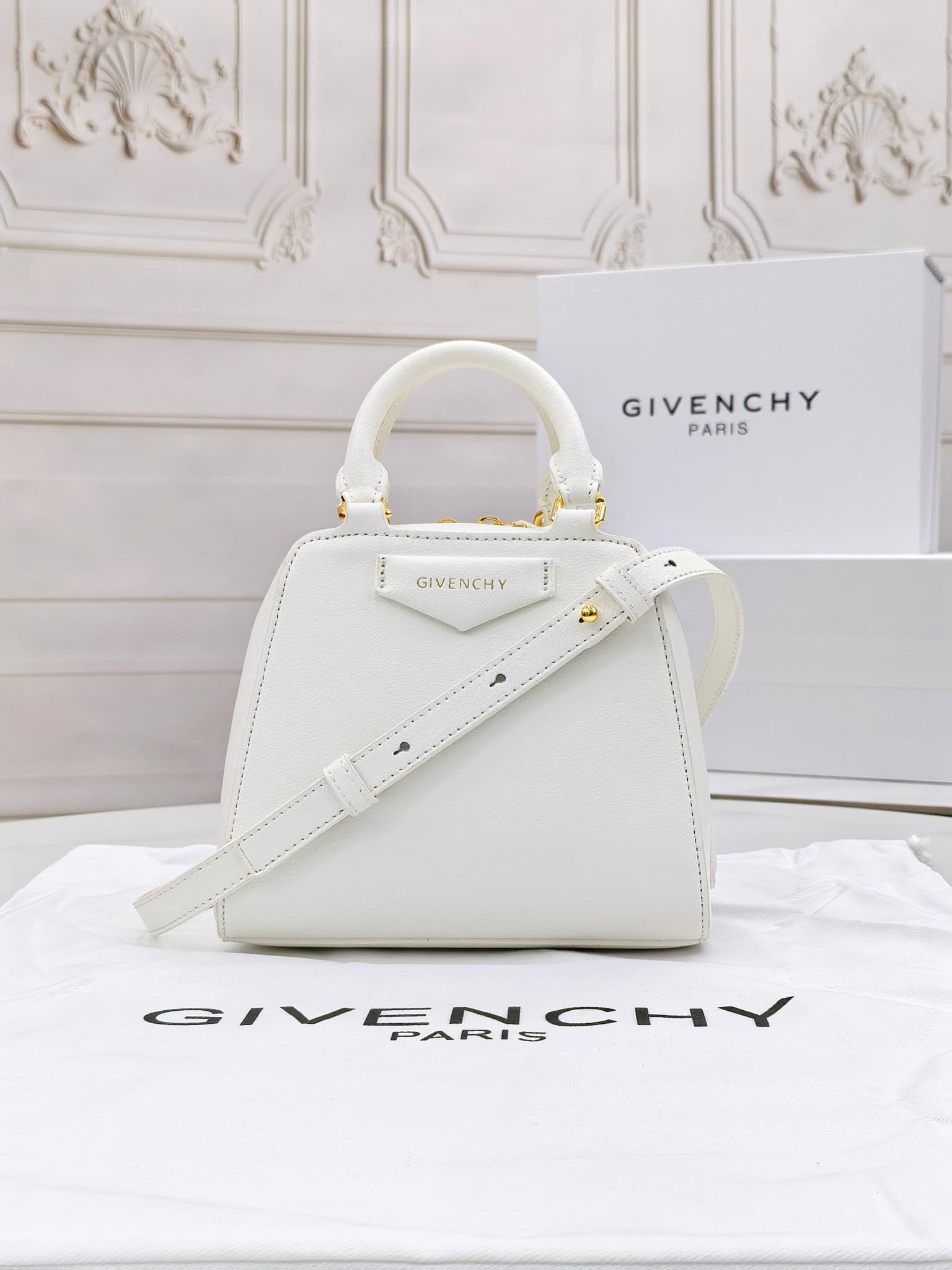 C3174 Small size 😀😀 2024 new model, Gucci, lightly tanned glossy cowhide leather handbag or crossbody bag — image 1