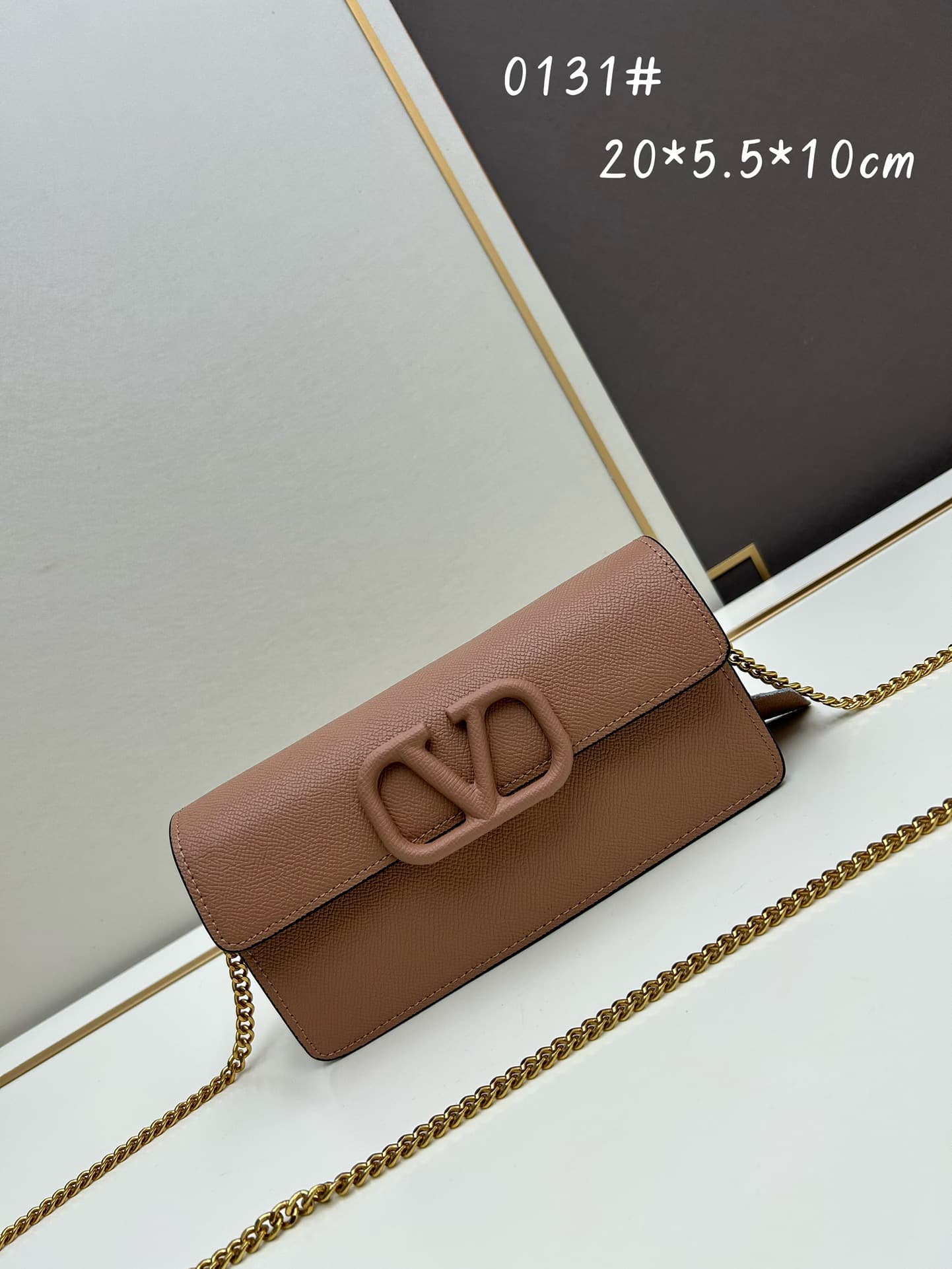 C8304 🆕 New small handbag model — image 1