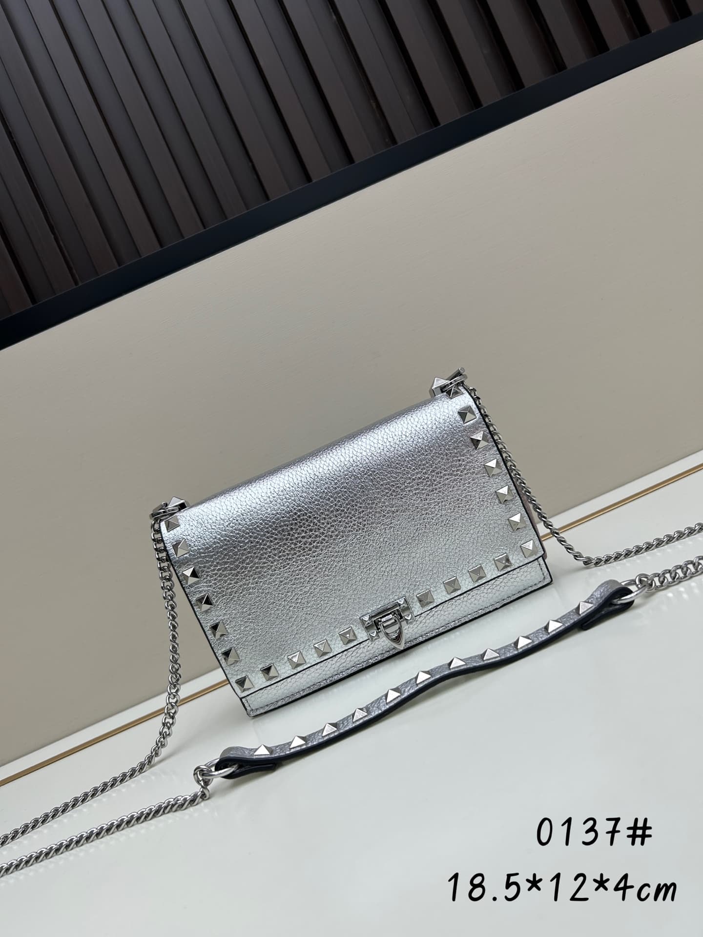 C8271 .New❤Garavani Rockstud Small size leather crossbody bag, featuring the iconic hook fastener design — image 1