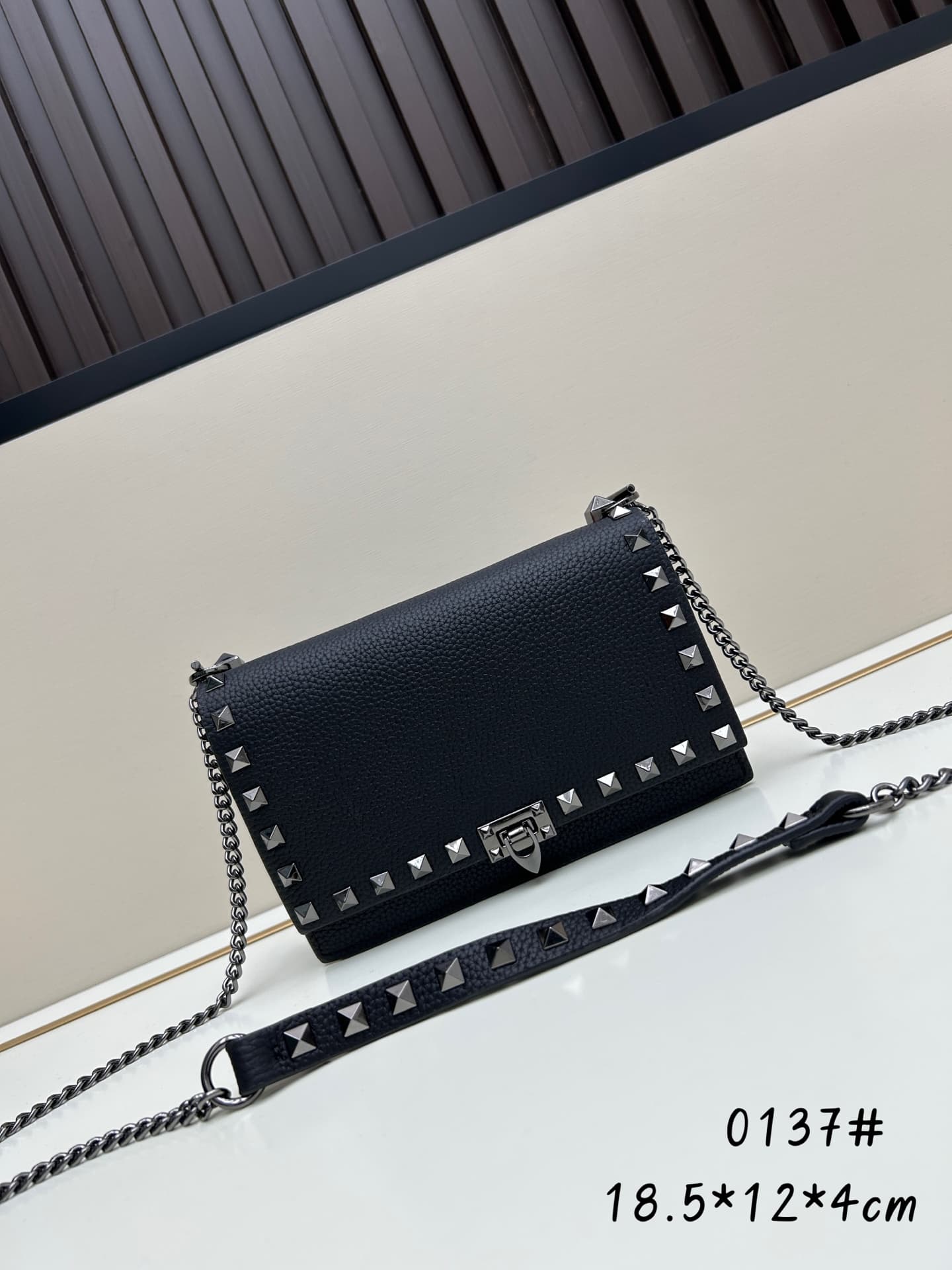 C8269 .New❤Garavani Rockstud Small size cowhide crossbody bag, featuring the iconic hook closure design — image 1
