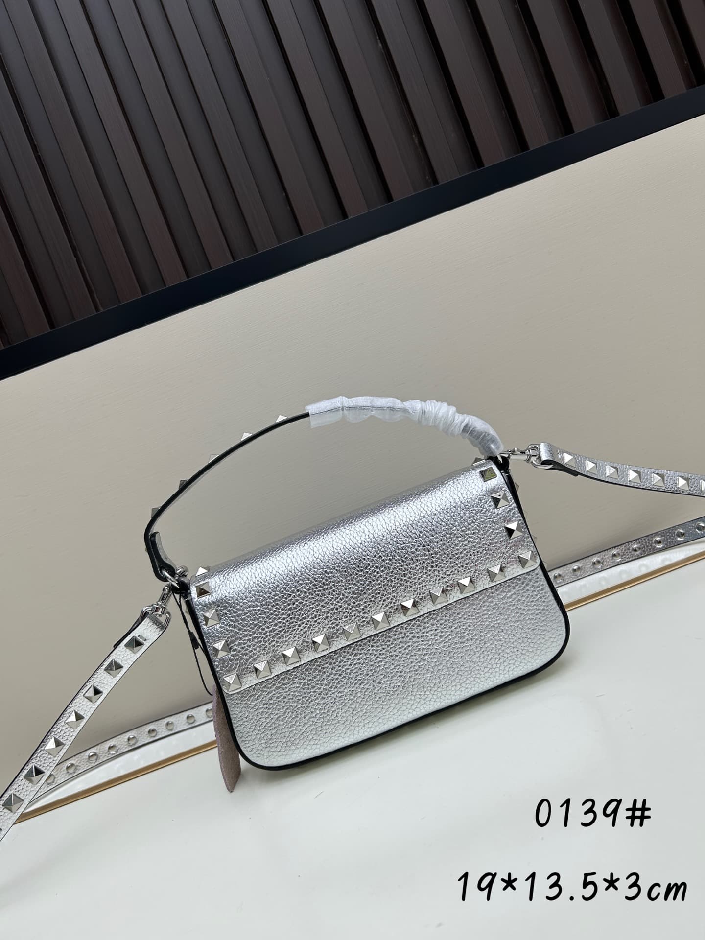 C8289 New model • Detachable shoulder strap — image 1