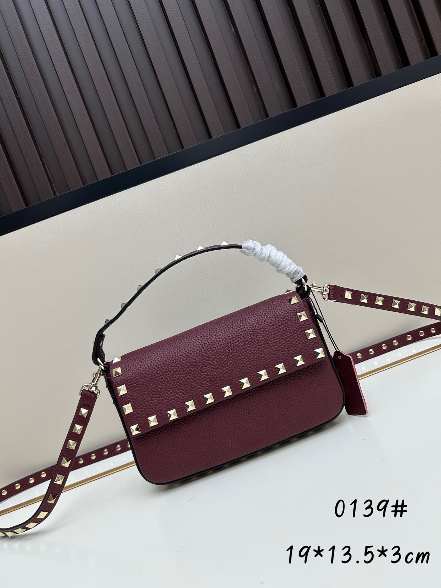 C8288 New model • Detachable shoulder strap — image 1