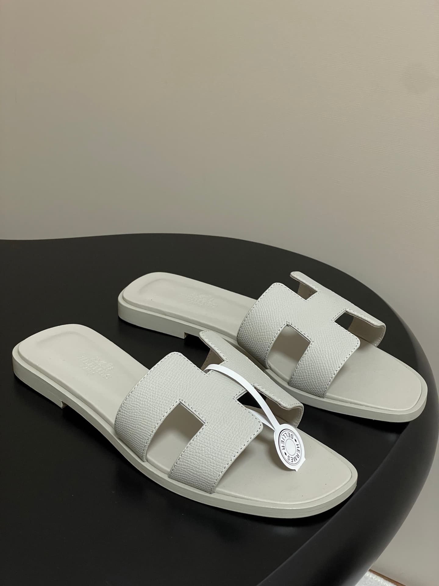 D8076 – Top-quality products (come with high-end packaging boxes/sashes) — image 1