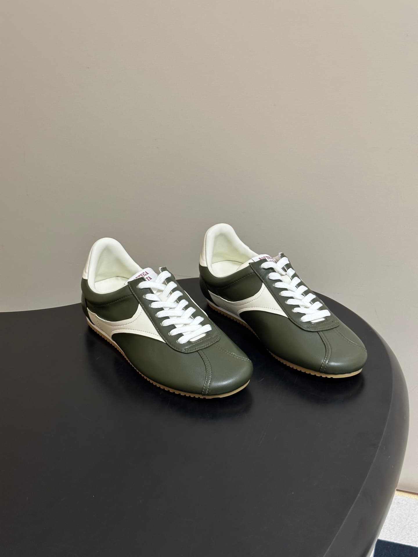 D13751 - Men’s size ➕10 — image 1