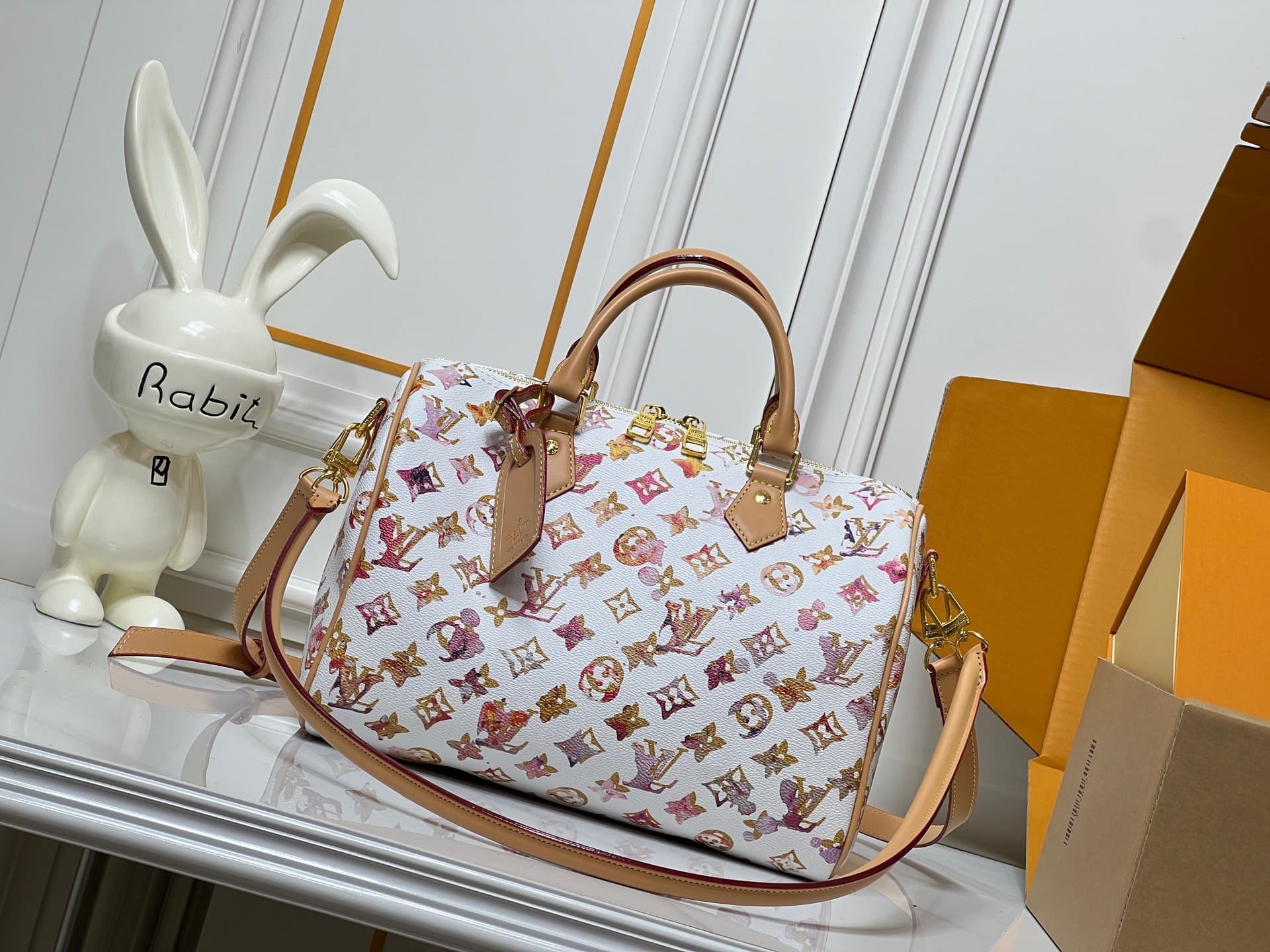 C5274 💰M18076 M15159 M25766 M13344 Fashionable model. This Speedy Soft 30 is from LV Travels With Grace Coddlington line. — image 1