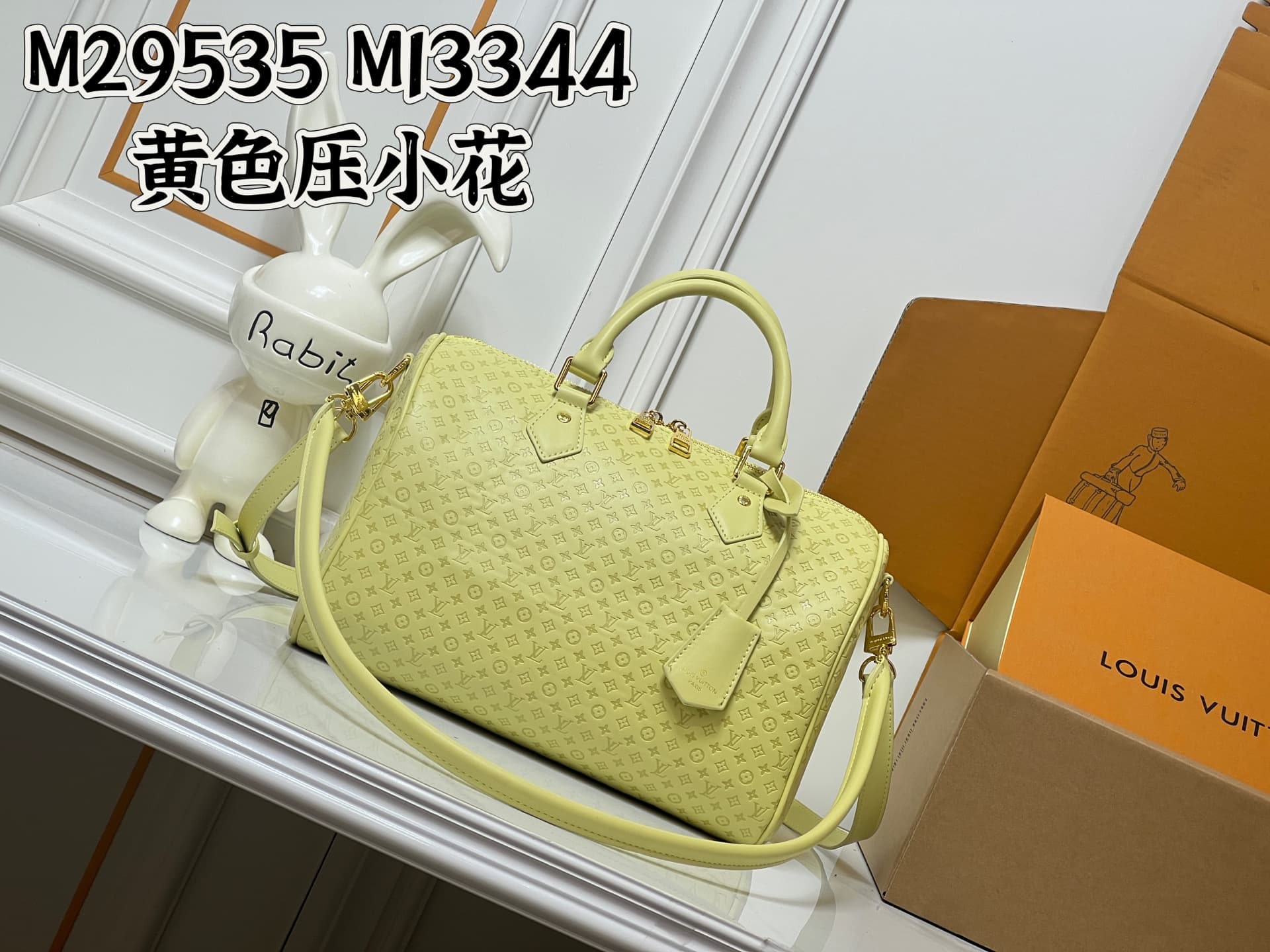 C5157 💰M29535 M13344 Speedy30 Handbags belong to the brand’s classic collection. Made from high-quality cowhide leather, they feature Monogram patterns, and the light beige color is elegant and versatile ✨. The bag has a Boston shape, with appropriate siz — image 1