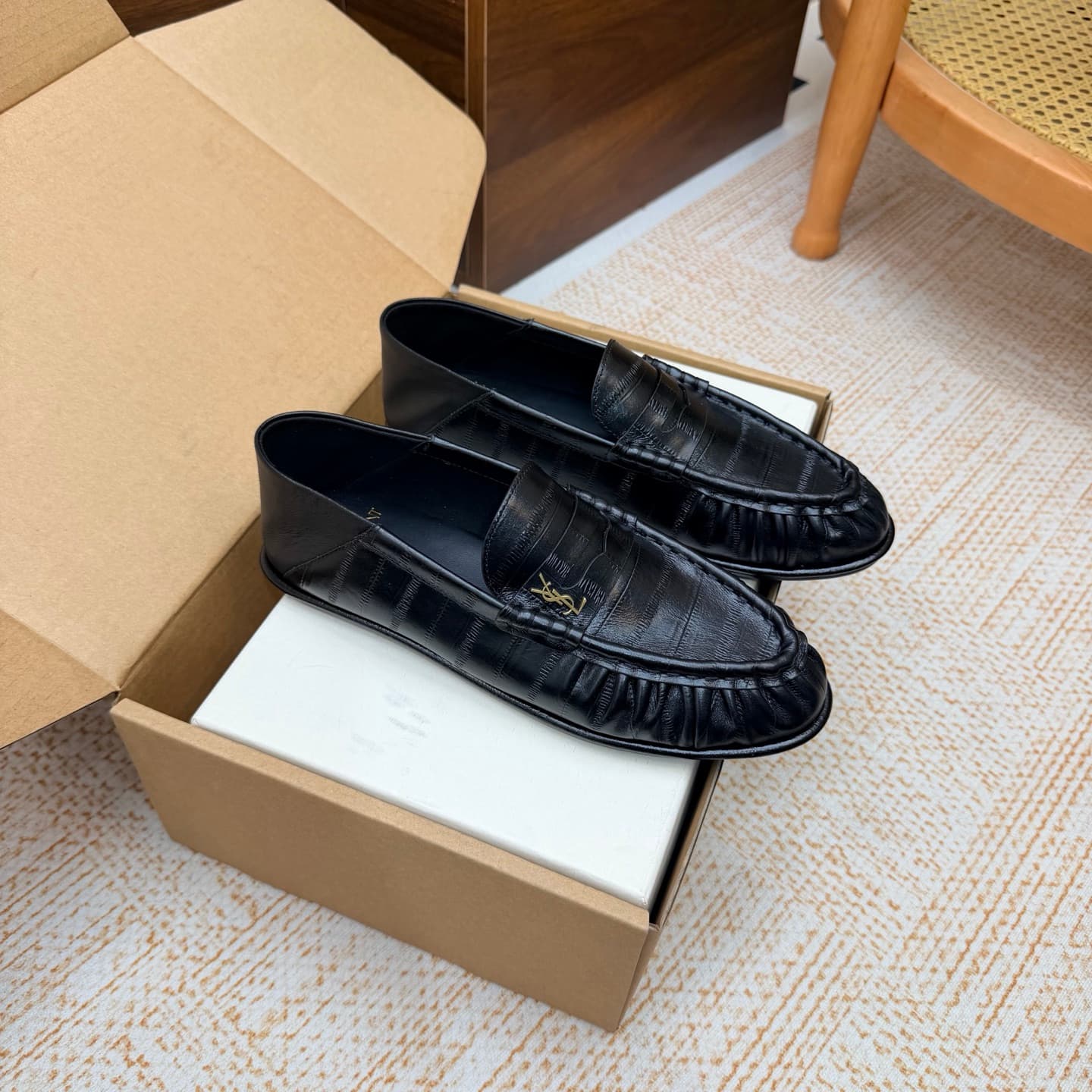 D12103 - Top-quality — image 1