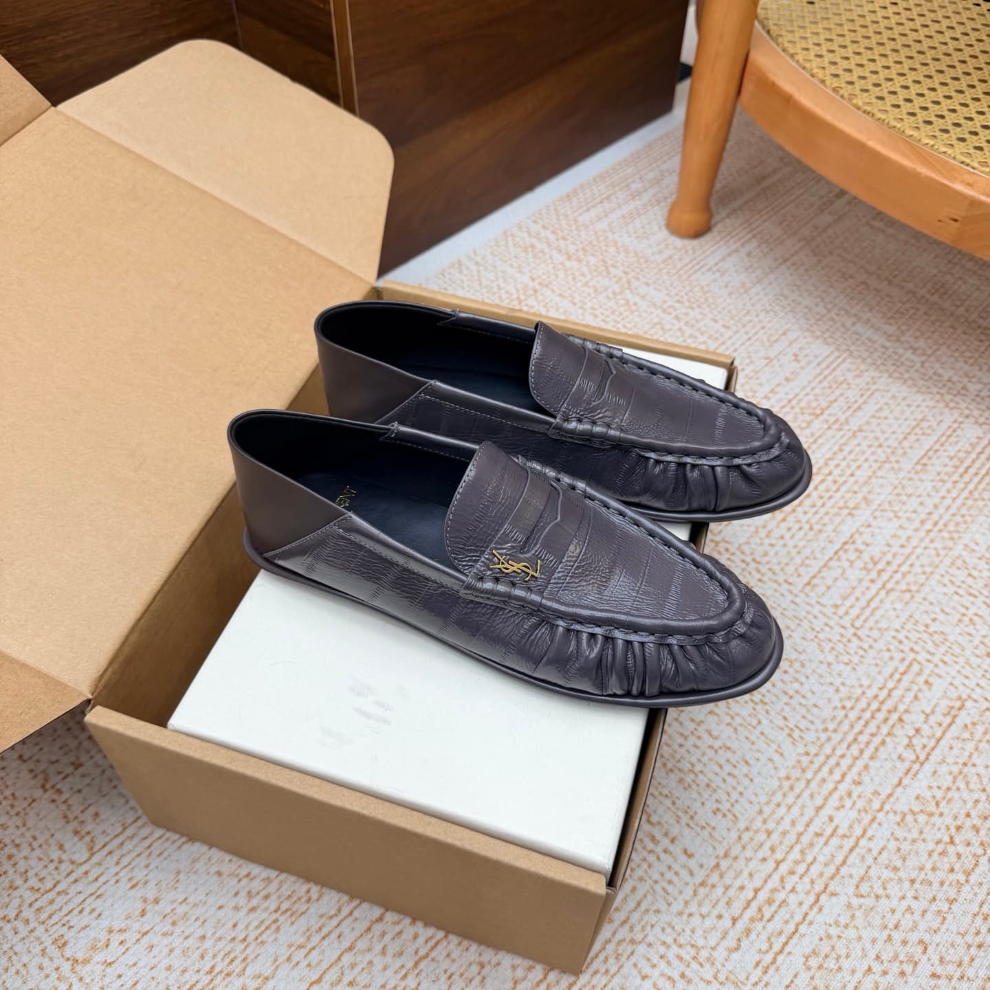 D12101 - Top-quality — image 1