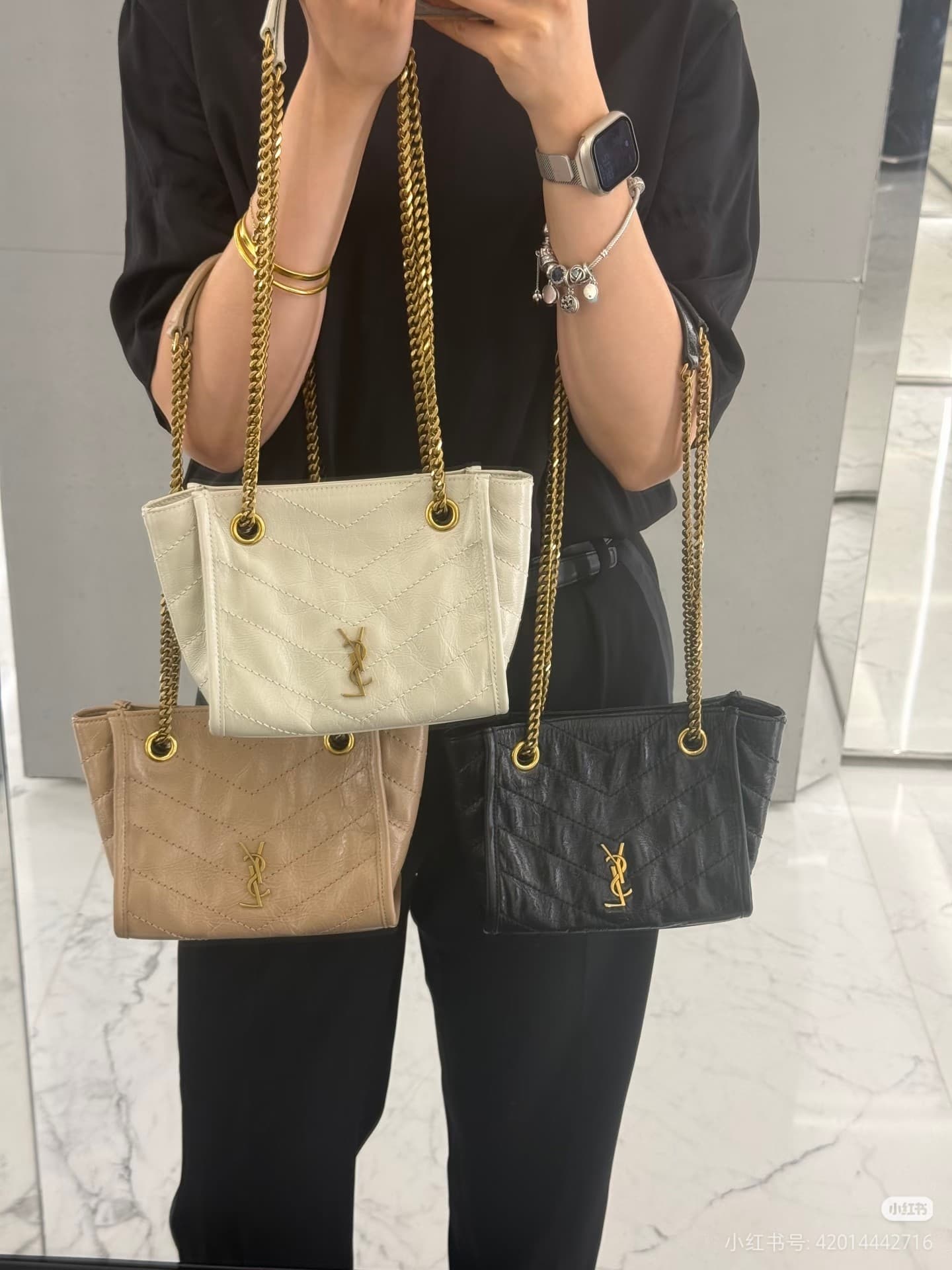 C8463 St. Laurent Niki mini shopping bag, with oil-waxed leather that feels incredibly premium! The surface has natural folds, giving a soft and durable texture. Metal chain strap + YSL logo – vintage yet trendy. Lightweight and well-sized, perfect for co — image 1