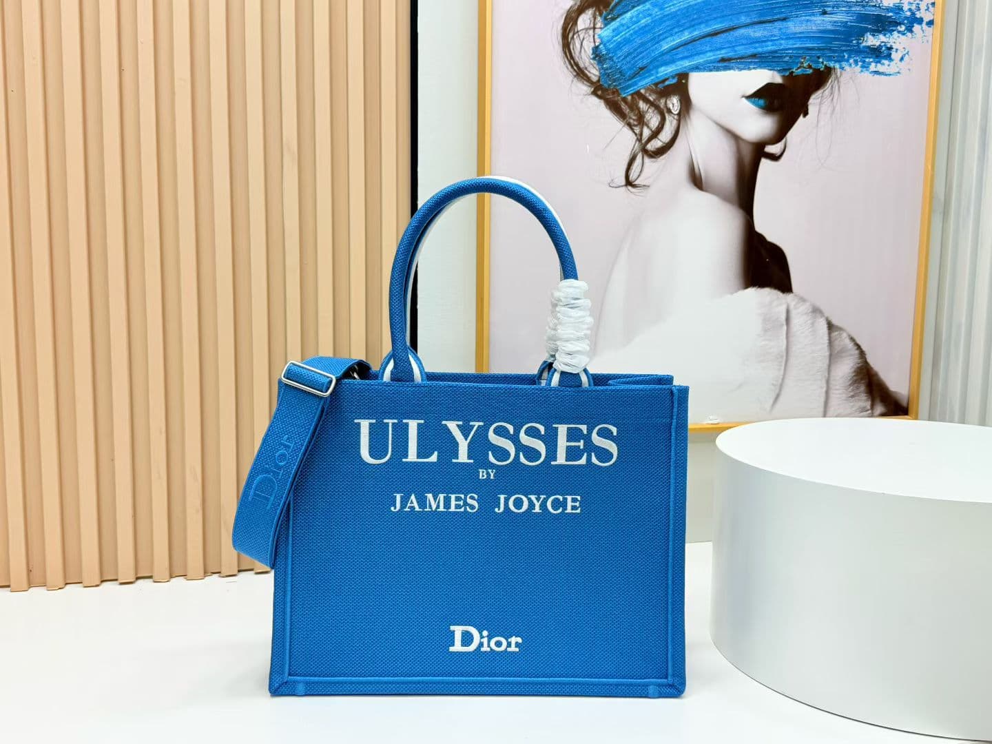 C1985 Details of Diô JWA’s new bags in the first season! The classic bags now have a modern touch. — image 1