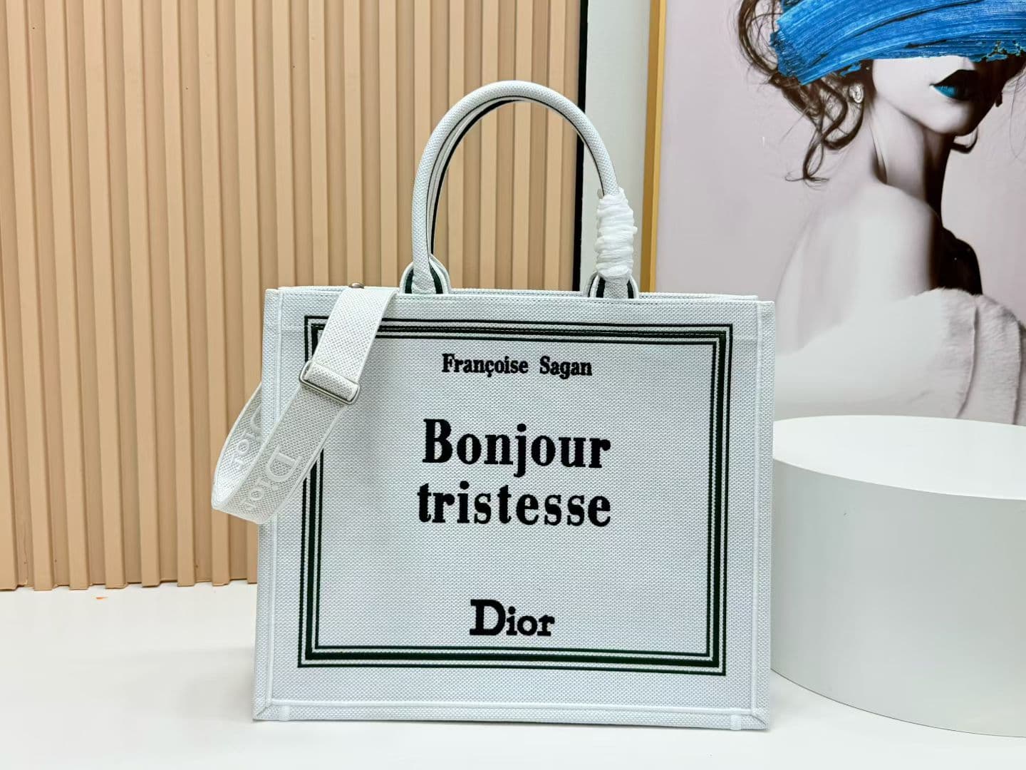 C1959 Details of Diore JWA’s new bags in the first season! The classic bags now have a modern touch. — image 1