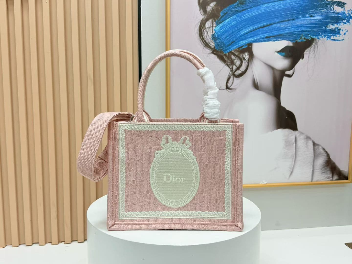 C1958 Details of Diô JWA’s new bags in the first season! The classic bags now have a modern feel — image 1