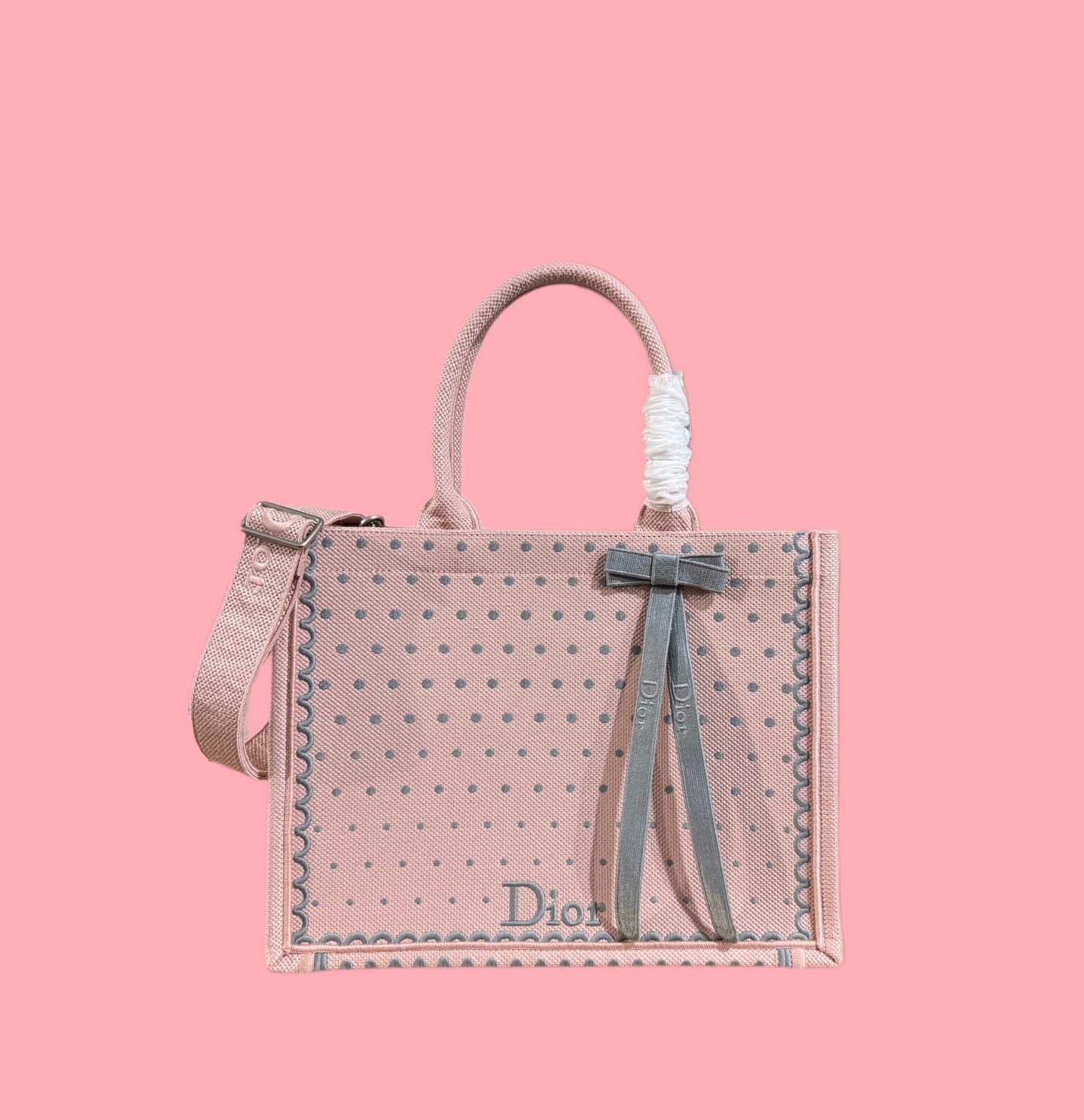 C1783 Details of Diore JWA’s new bags in the first season! The classic bags now have a modern feel. — image 1