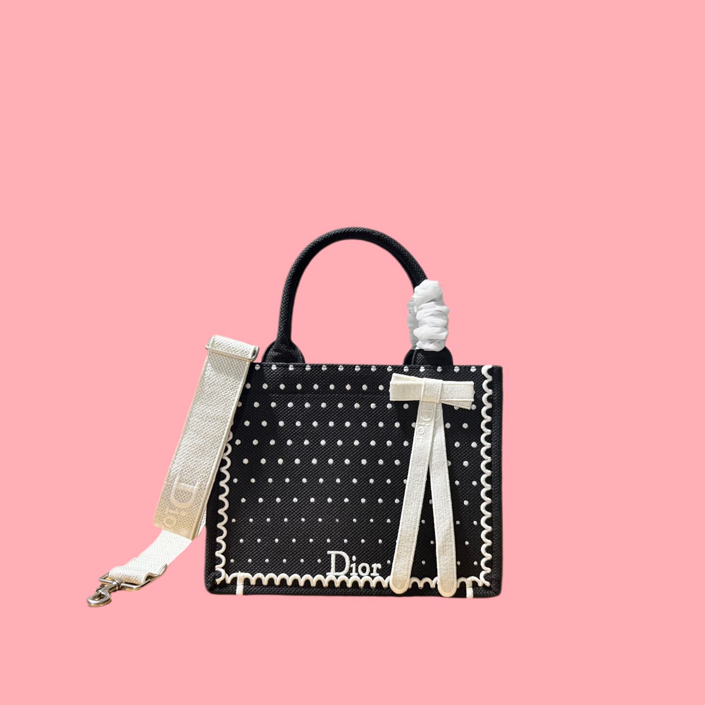 C1788 Details of Diore JWA’s new bags in the first season! The classic bags now have a modern feel. — image 1