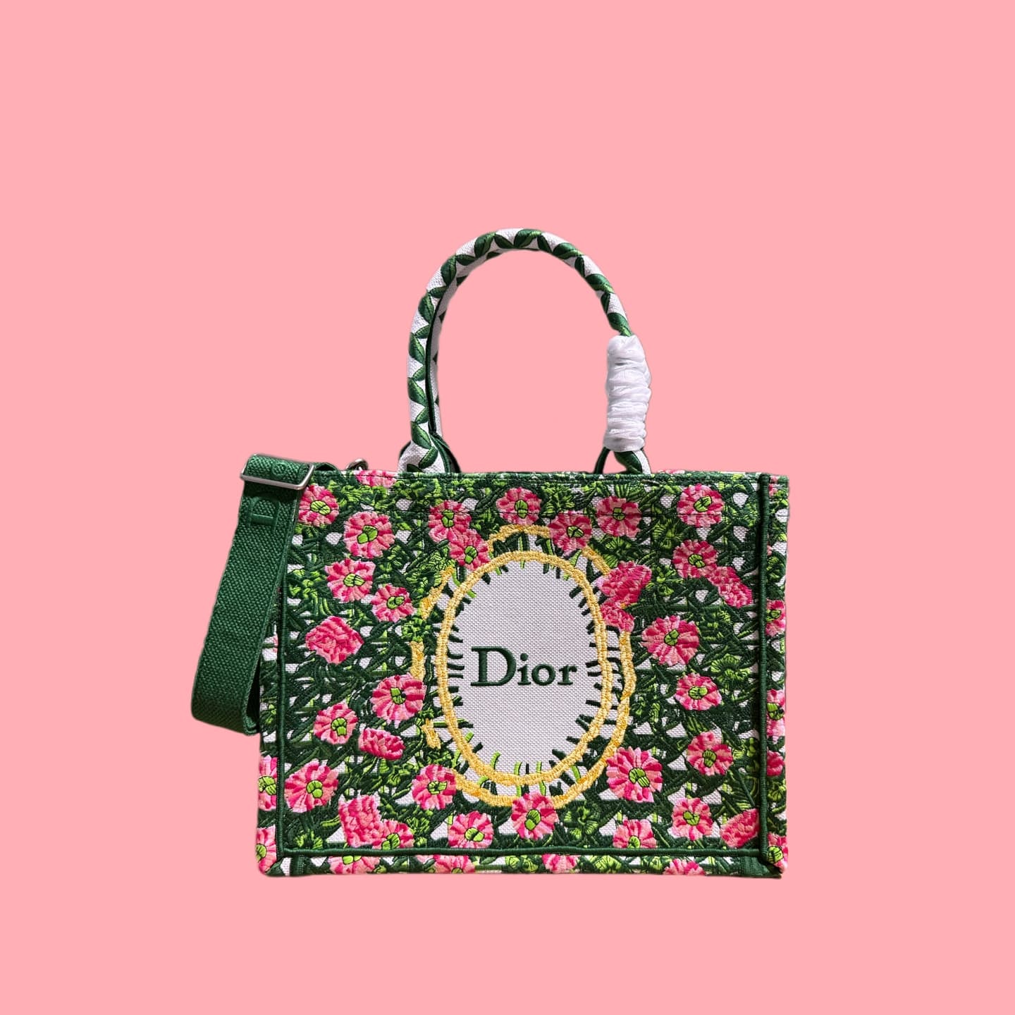 C1795 Details of Diore JWA’s new bags in the first season! The classic bags now have a modern feel. — image 1