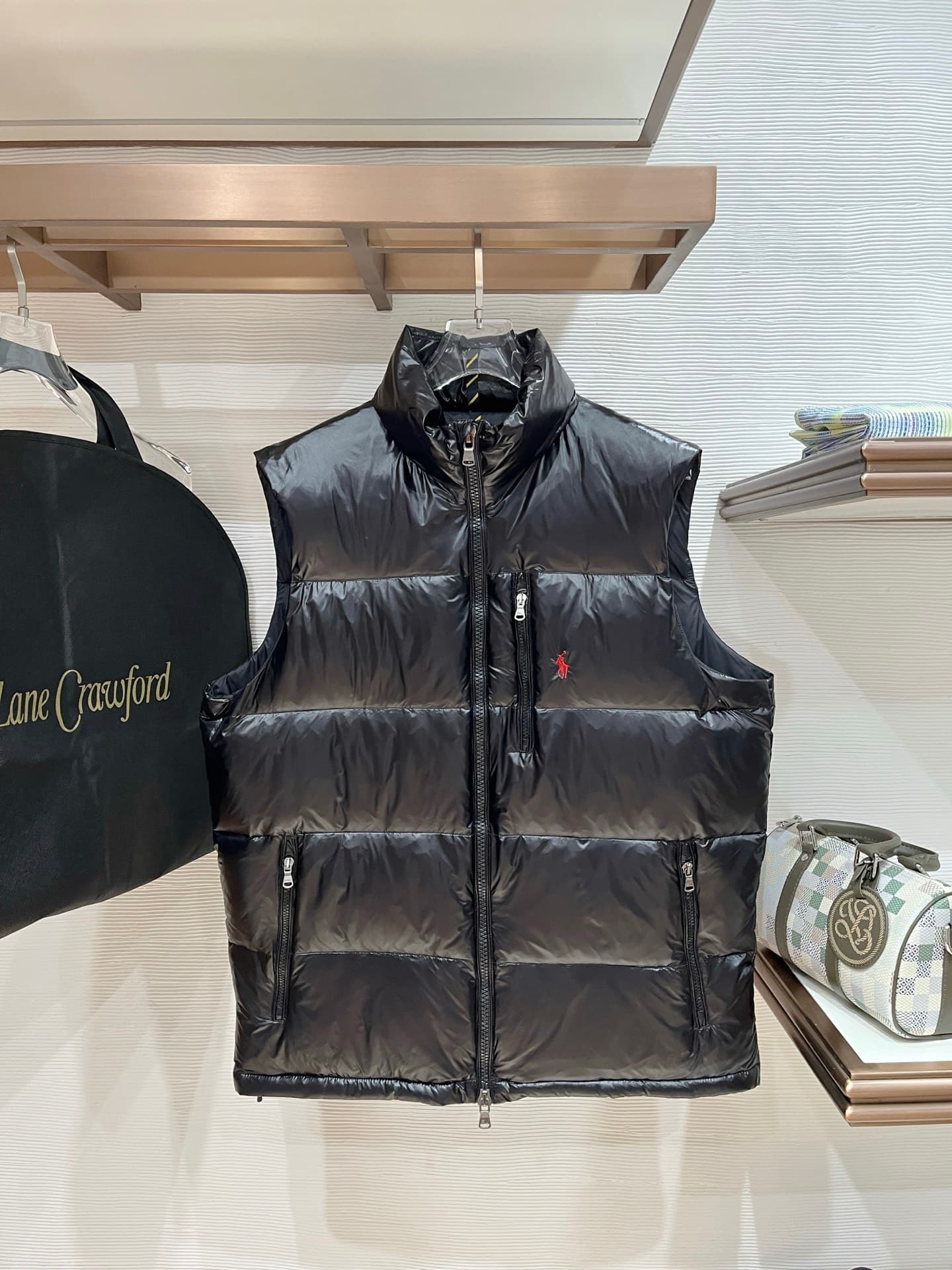 C11027 Ralph Lauren’s high-end recommended winter coat 2025 for men. It features a premium quality down jacket with a noble heritage and excellent fluffiness, making it an excellent warm-keeping item. This top-tier fashion garment incorporates design elem — image 1