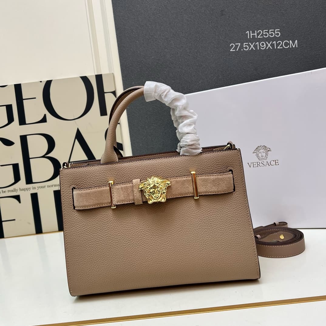 C8309 VERSACE/Versace women’s shoes can be carried in hand or crossed over the shoulder (same style as popular celebrities). New model – suitable for giving as a gift with a gift box.
